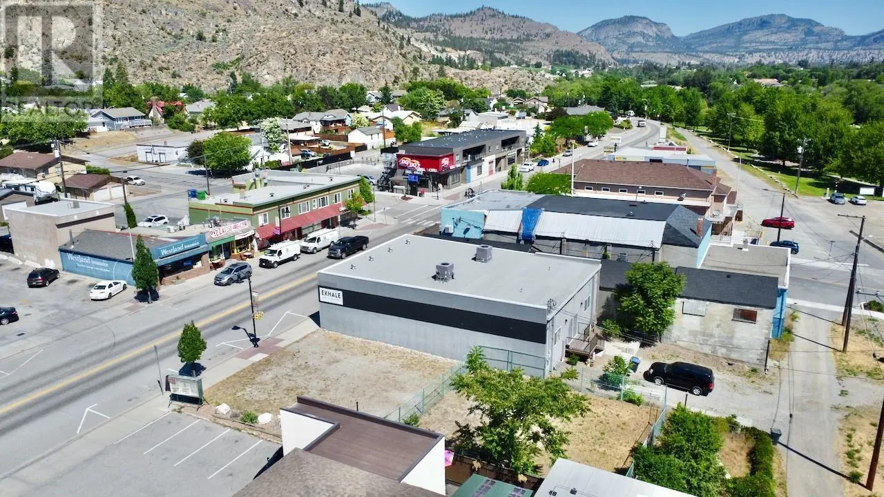 6363 & 6365 Main Street