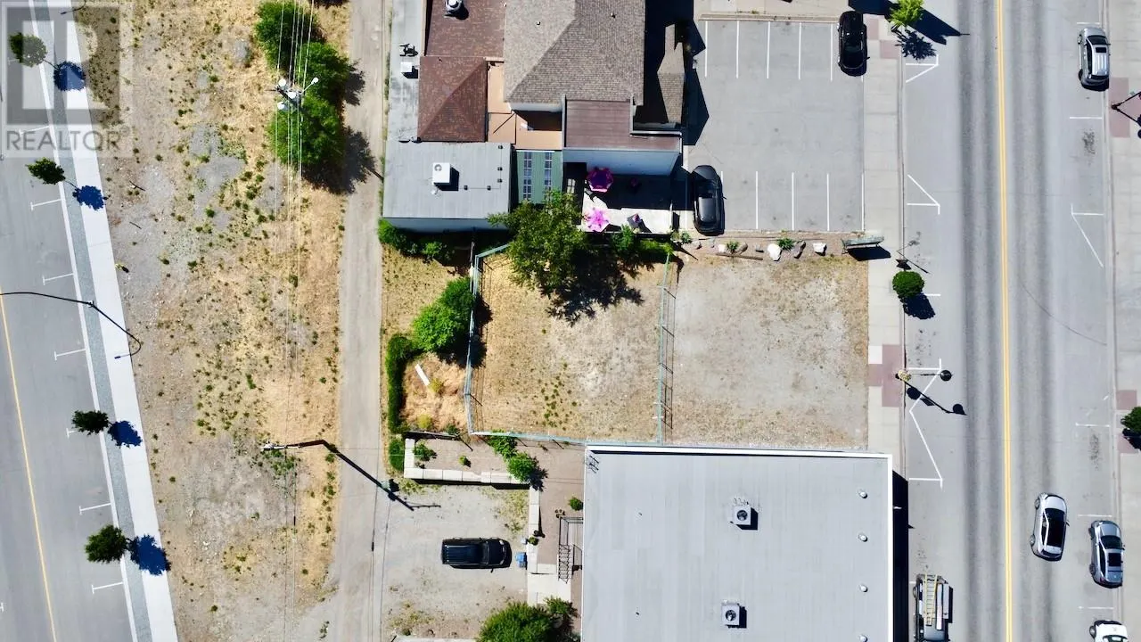 6363 & 6365 Main Street