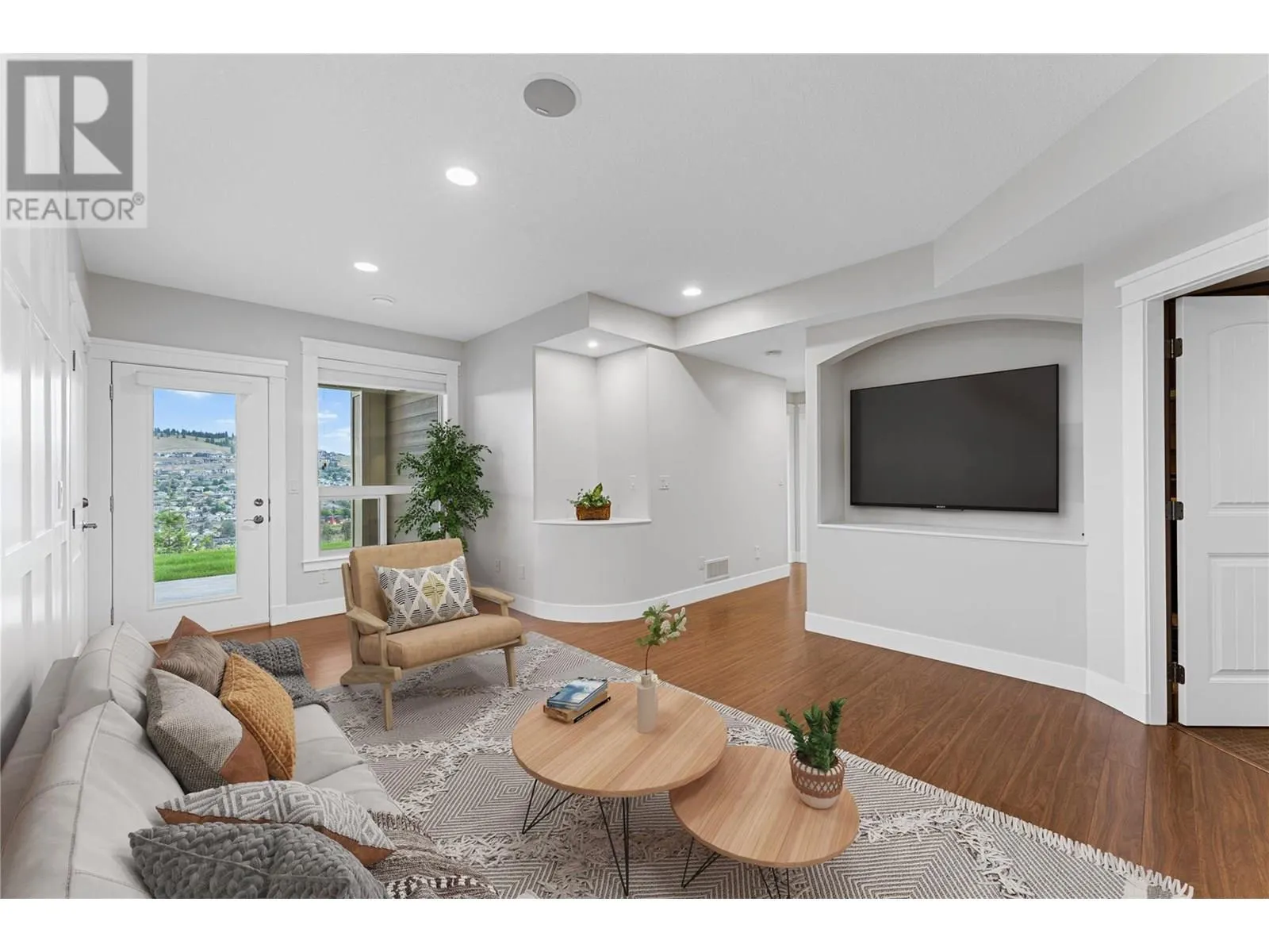 1438 Montenegro Drive