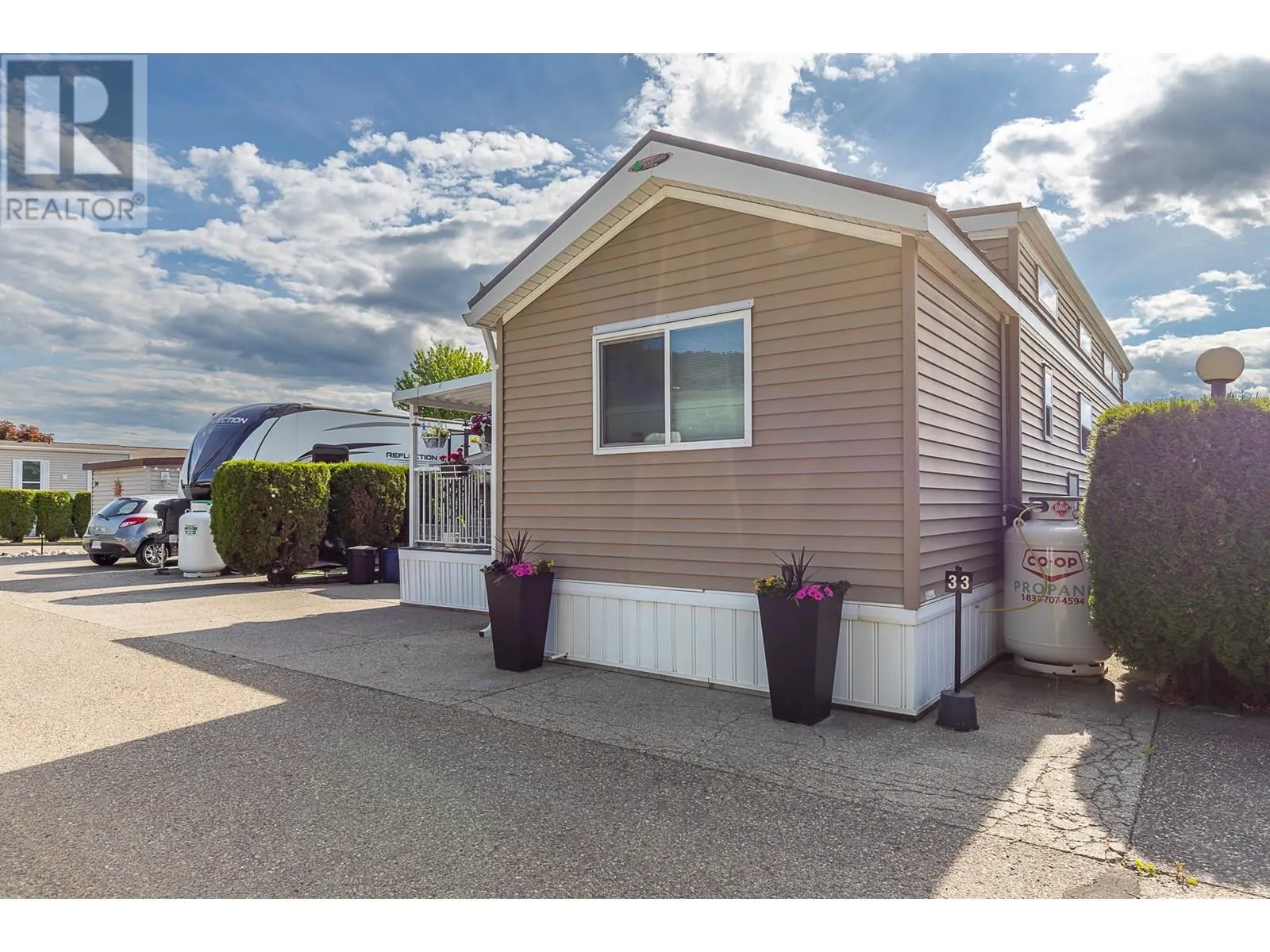 8000 Highland Road Unit# 33