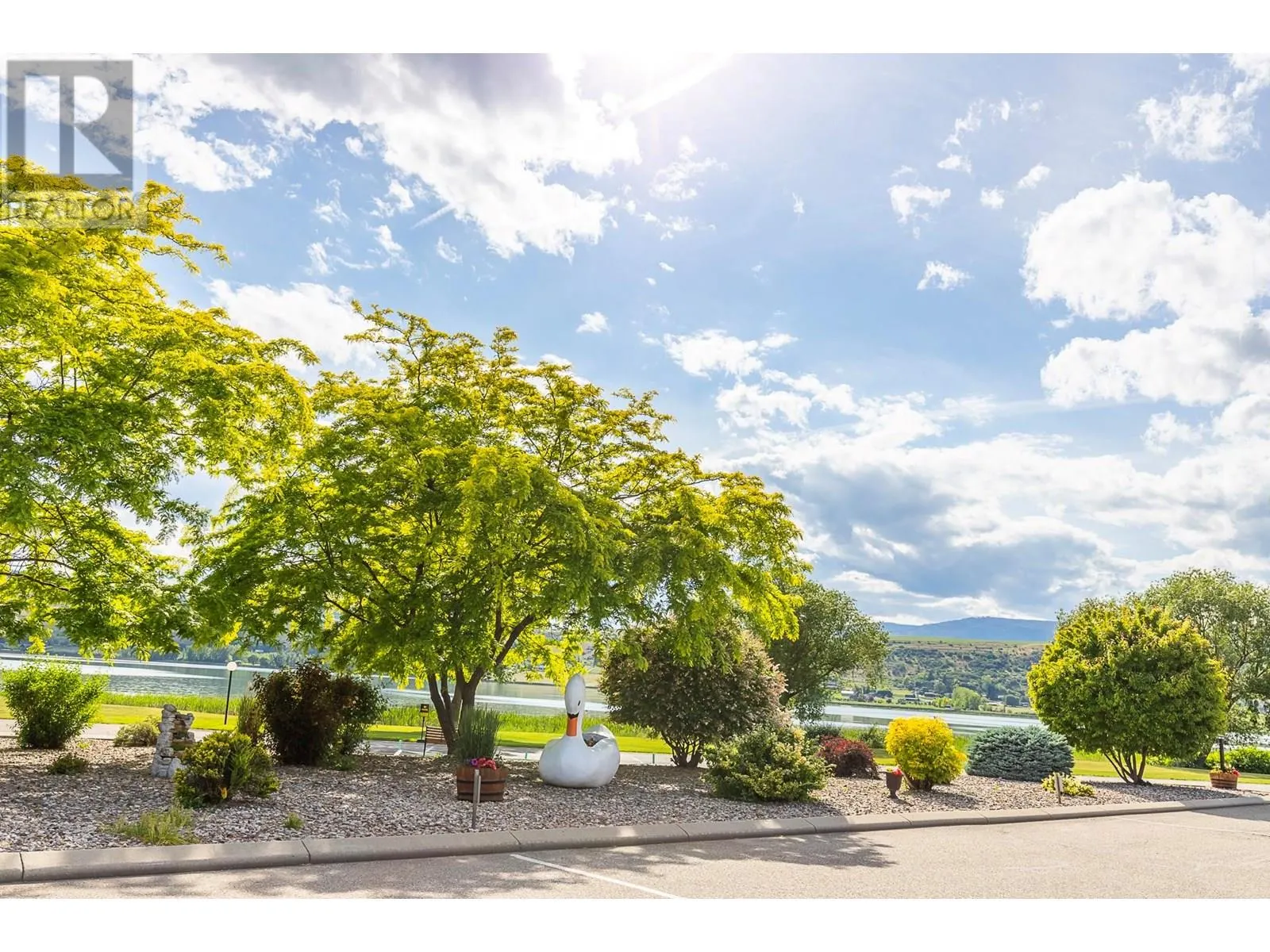 8000 Highland Road Unit# 33