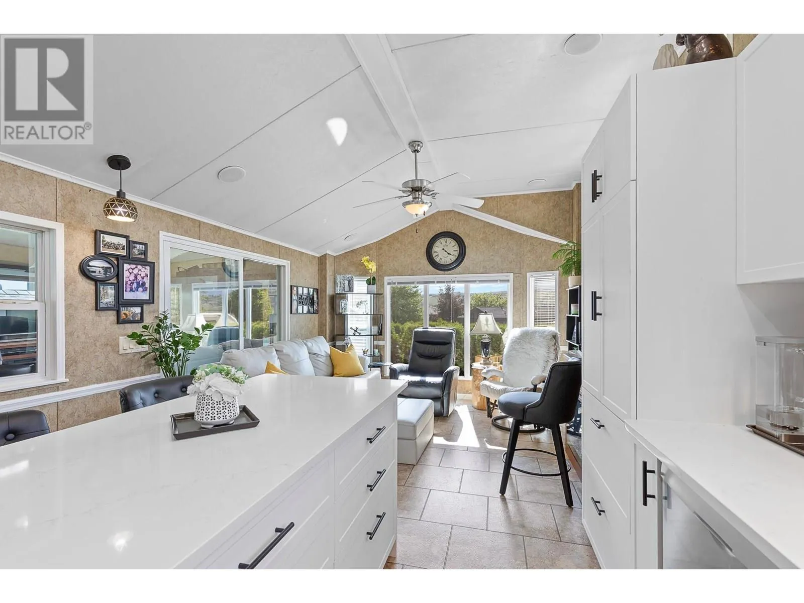 8000 Highland Road Unit# 33
