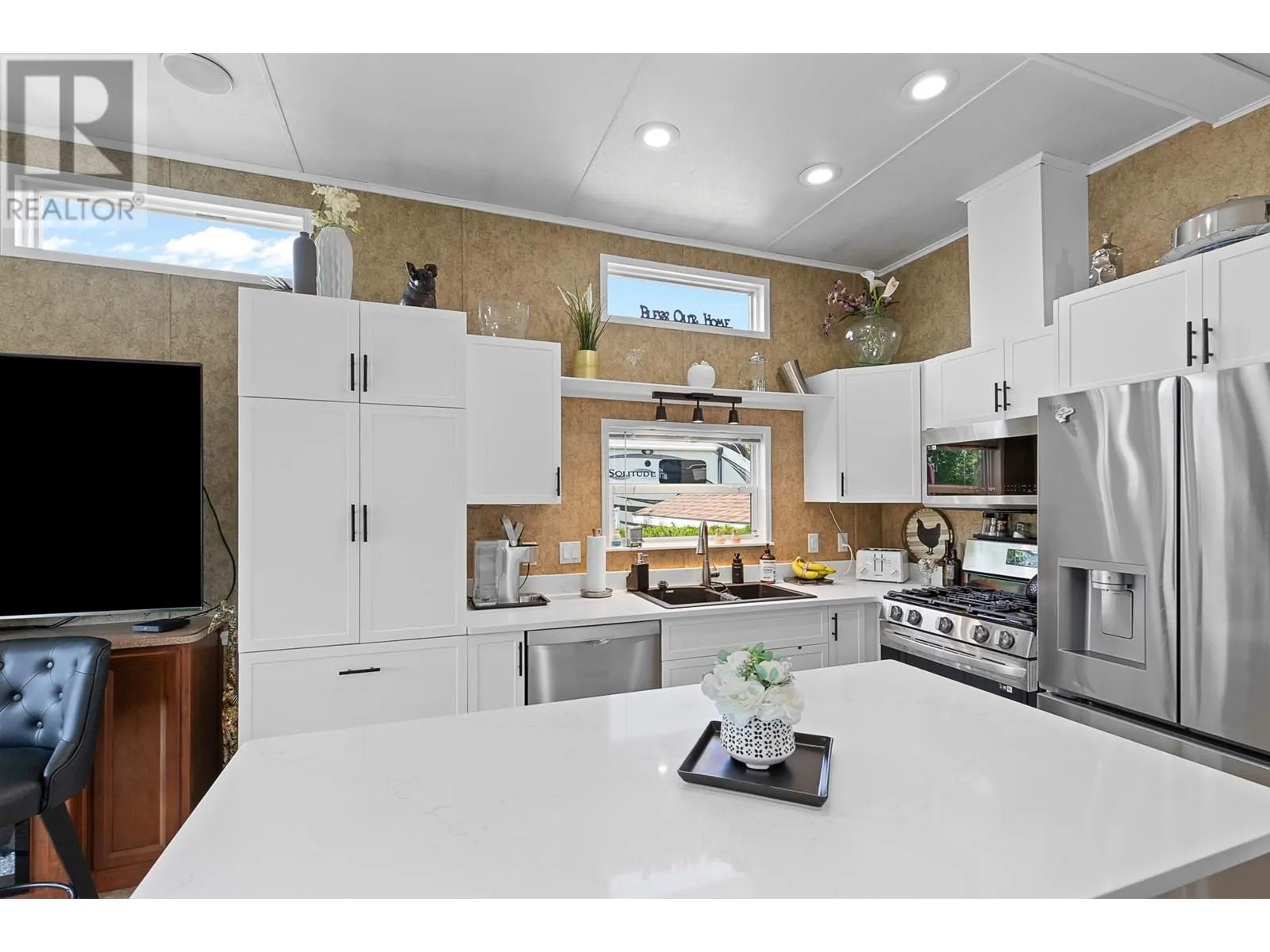 8000 Highland Road Unit# 33