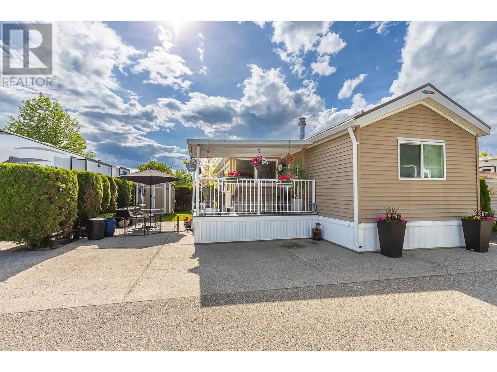 8000 Highland Road Unit# 33