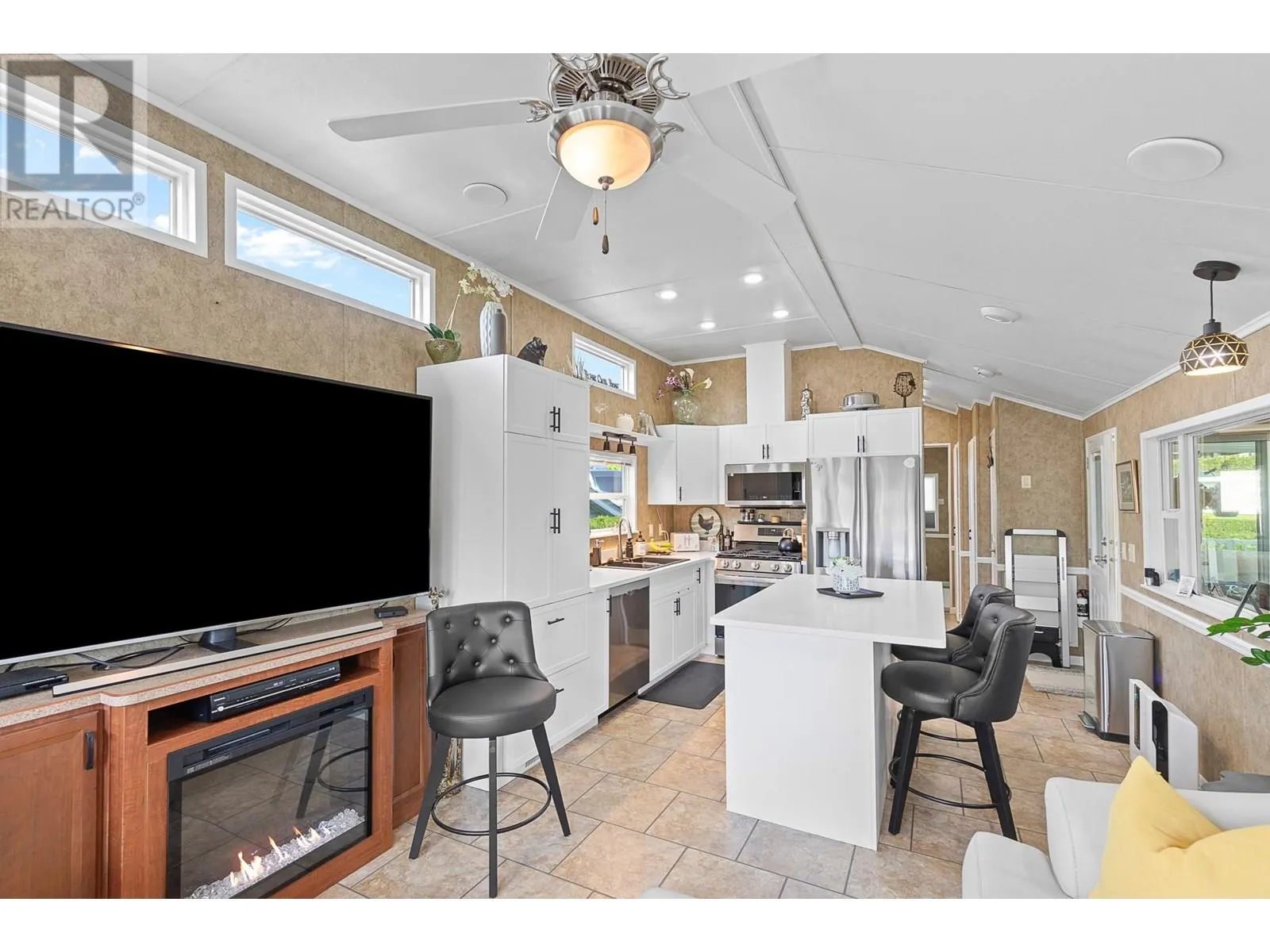 8000 Highland Road Unit# 33