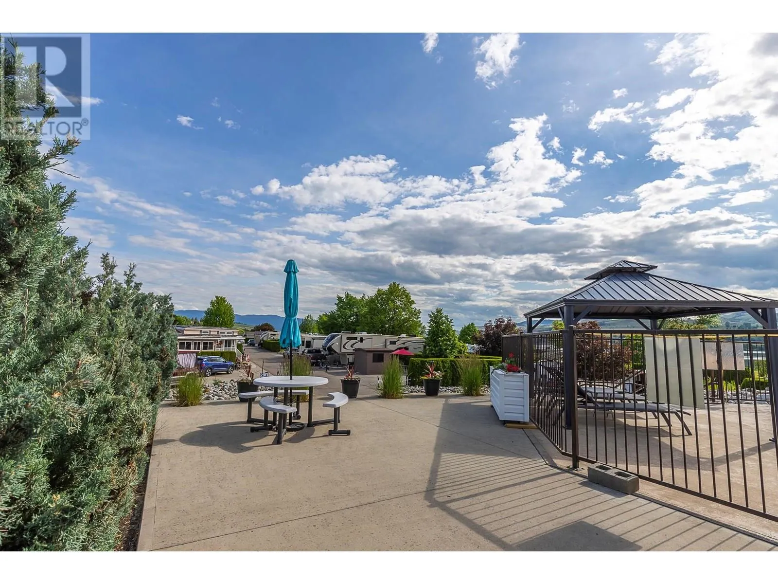 8000 Highland Road Unit# 33