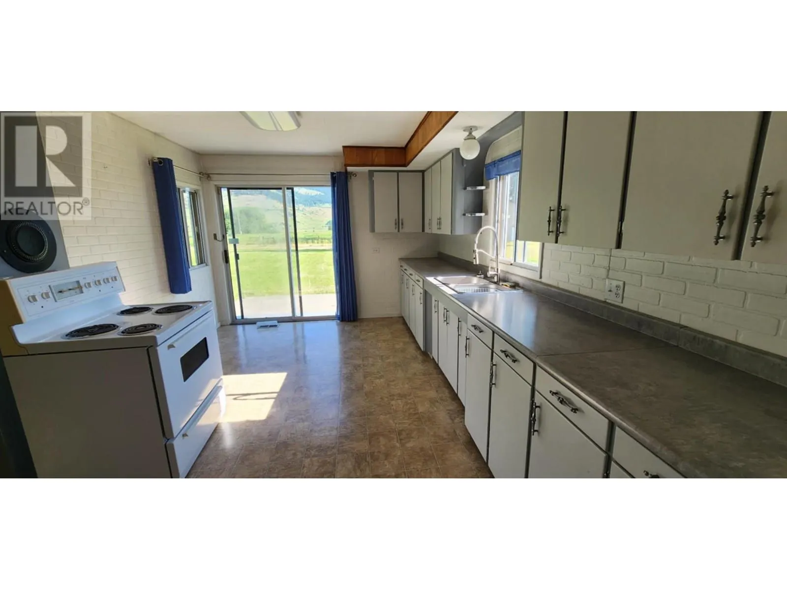 177 Creighton Valley Road