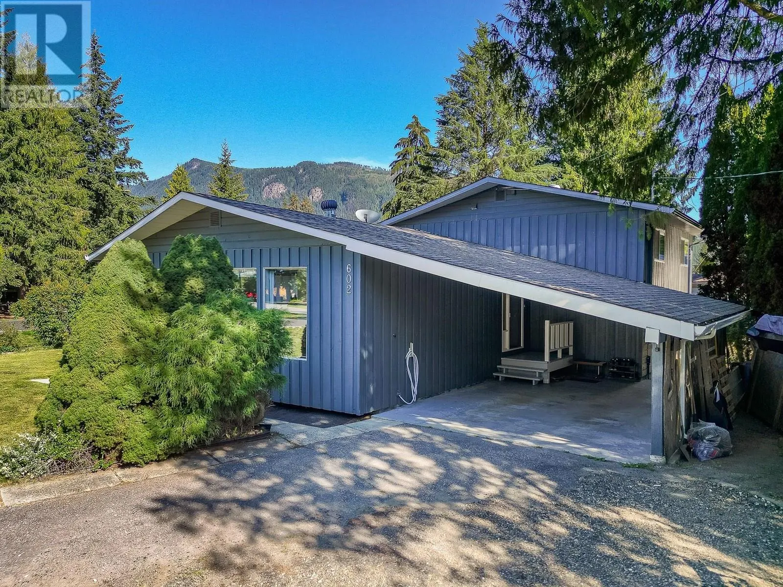 602 Maple Street
