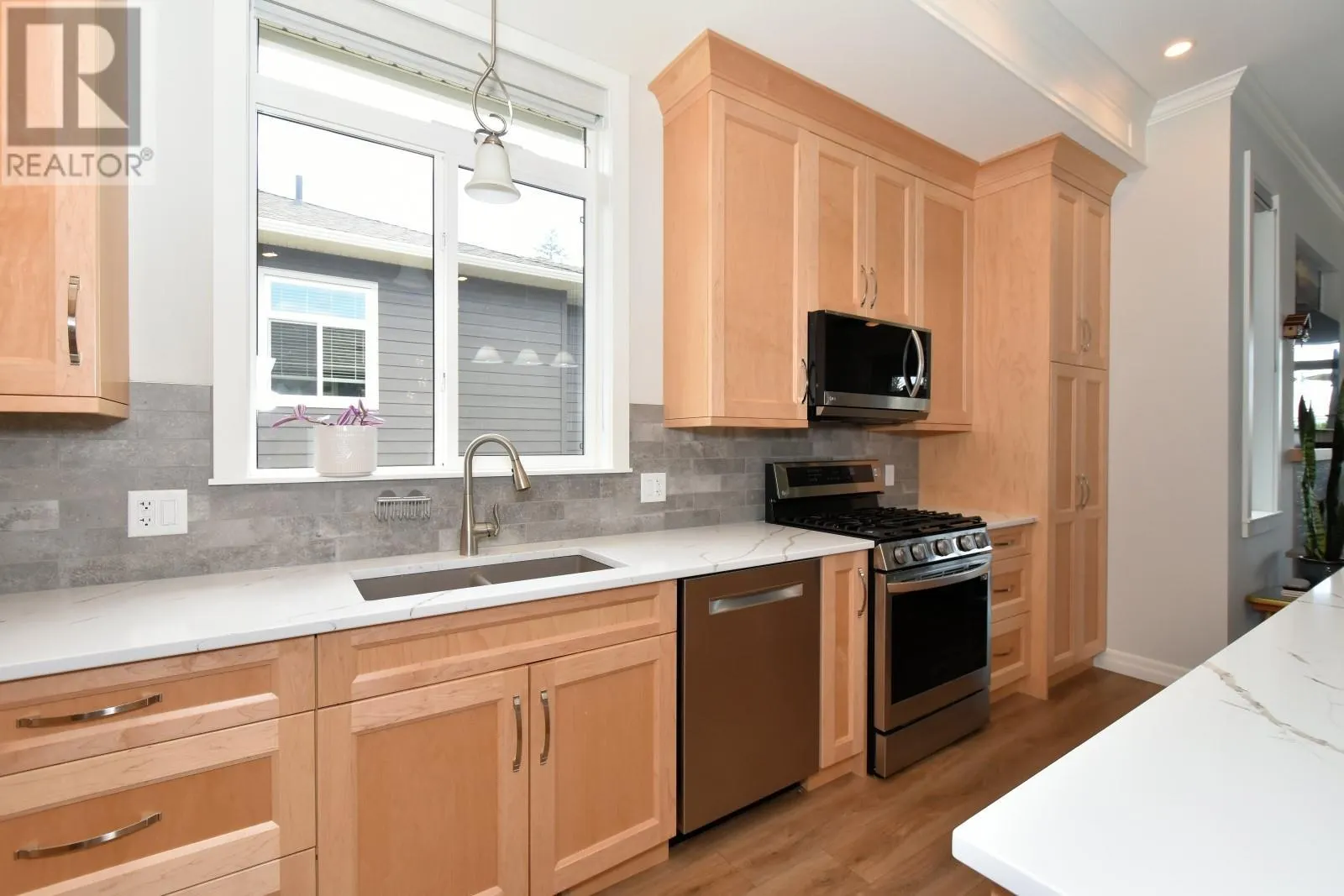 2715 Golf Course Drive Unit# 6