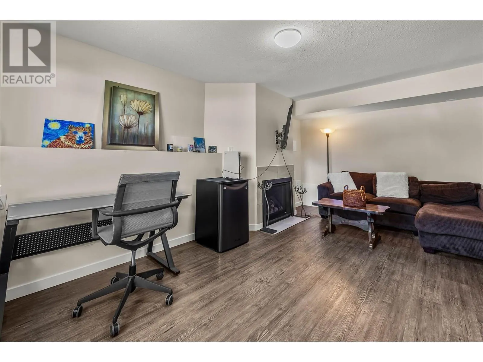 2869 Squamish Court