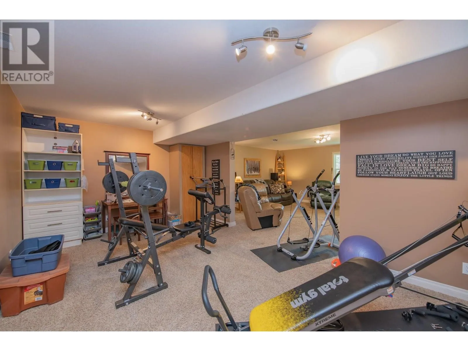 186 Louie View Drive