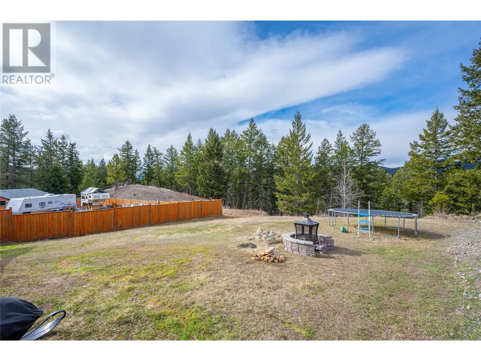 292 JUNIPER Drive
