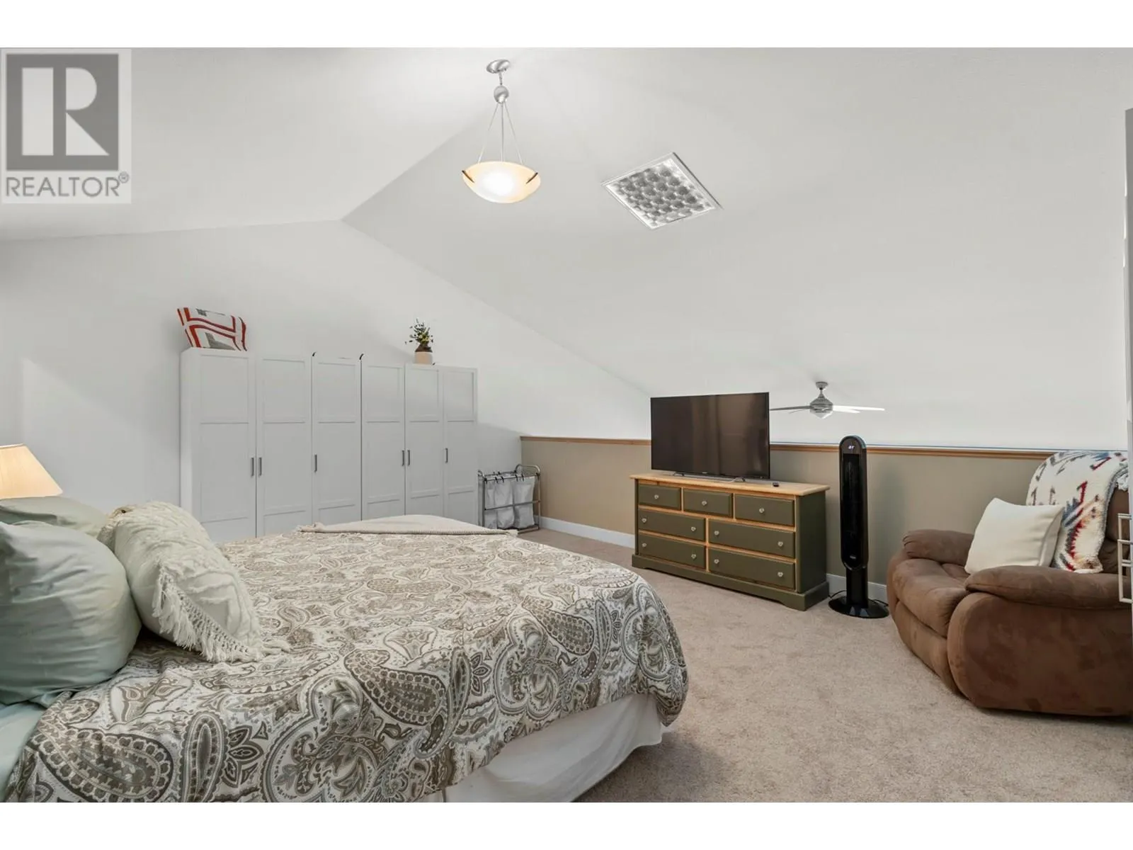 2802 Henstridge Road Unit# 9