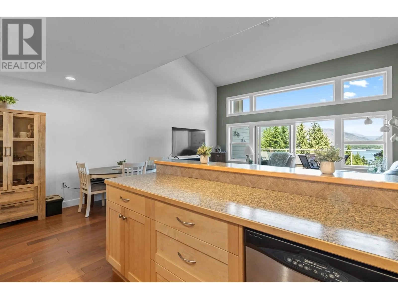 2802 Henstridge Road Unit# 9