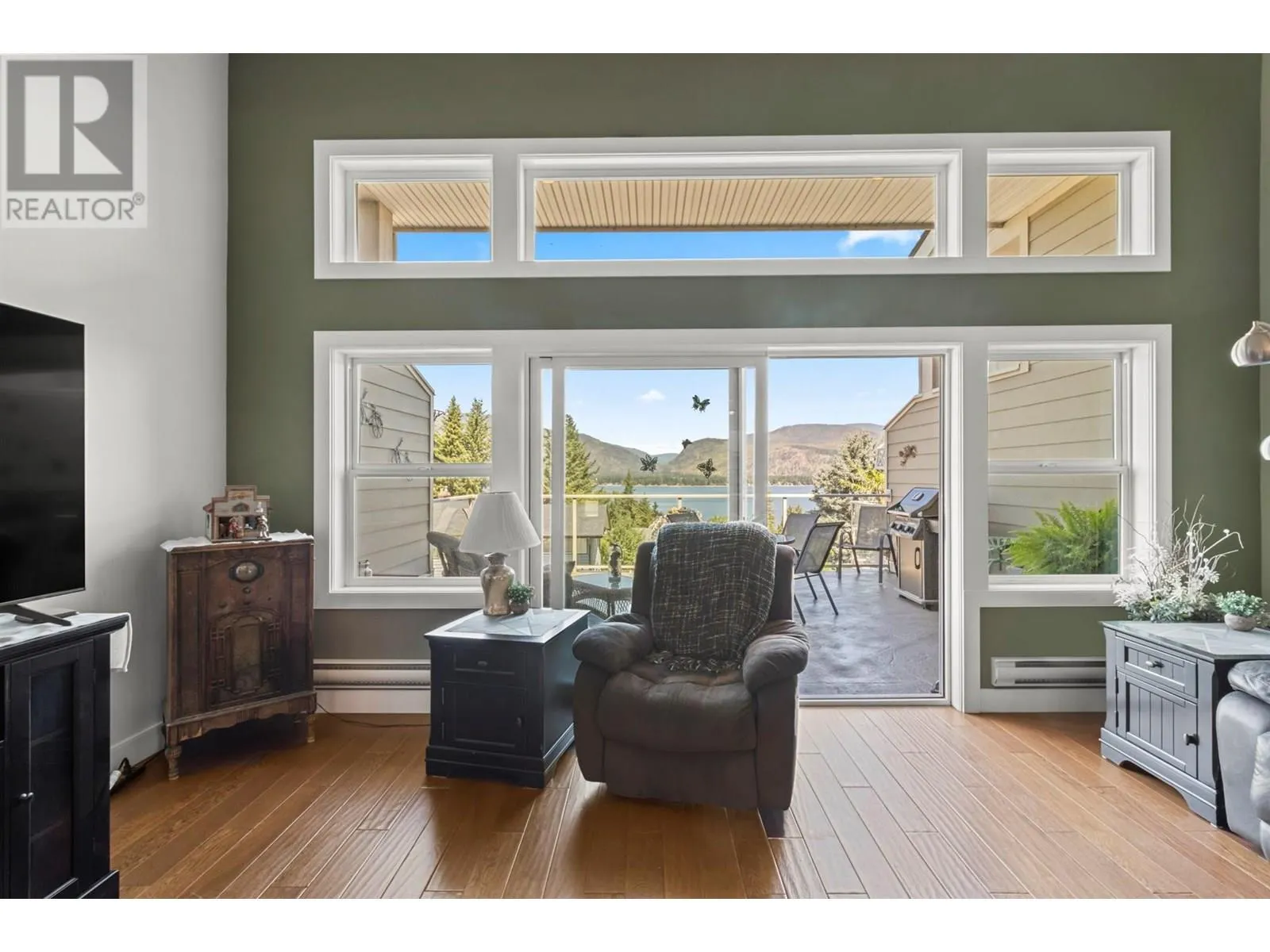 2802 Henstridge Road Unit# 9
