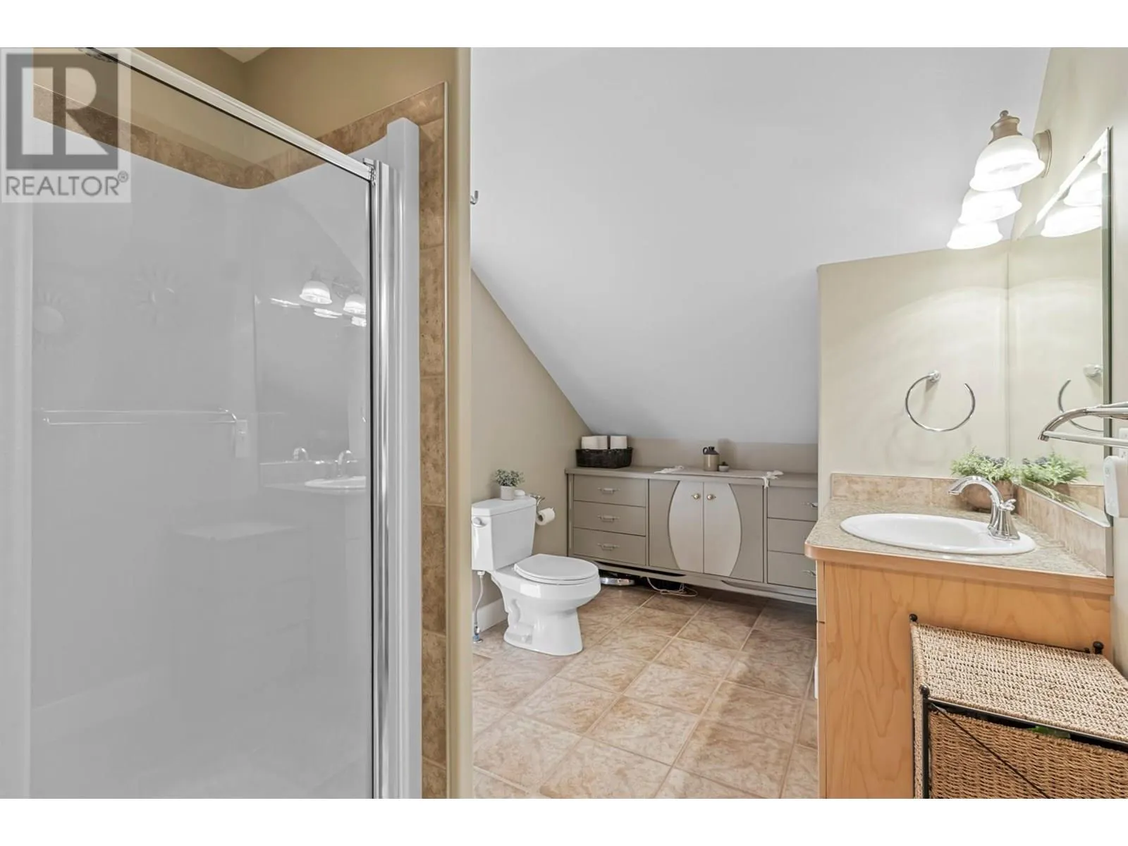2802 Henstridge Road Unit# 9