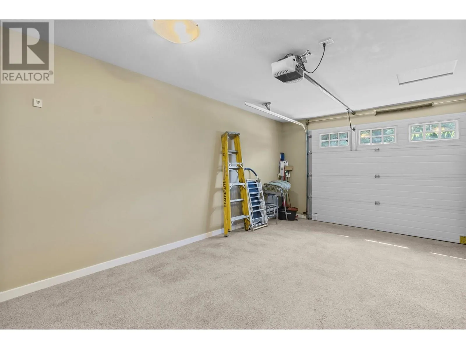 2802 Henstridge Road Unit# 9