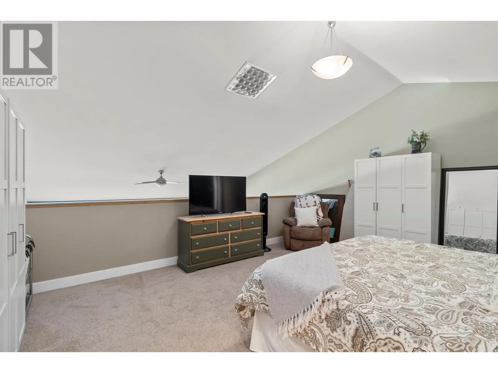 2802 Henstridge Road Unit# 9