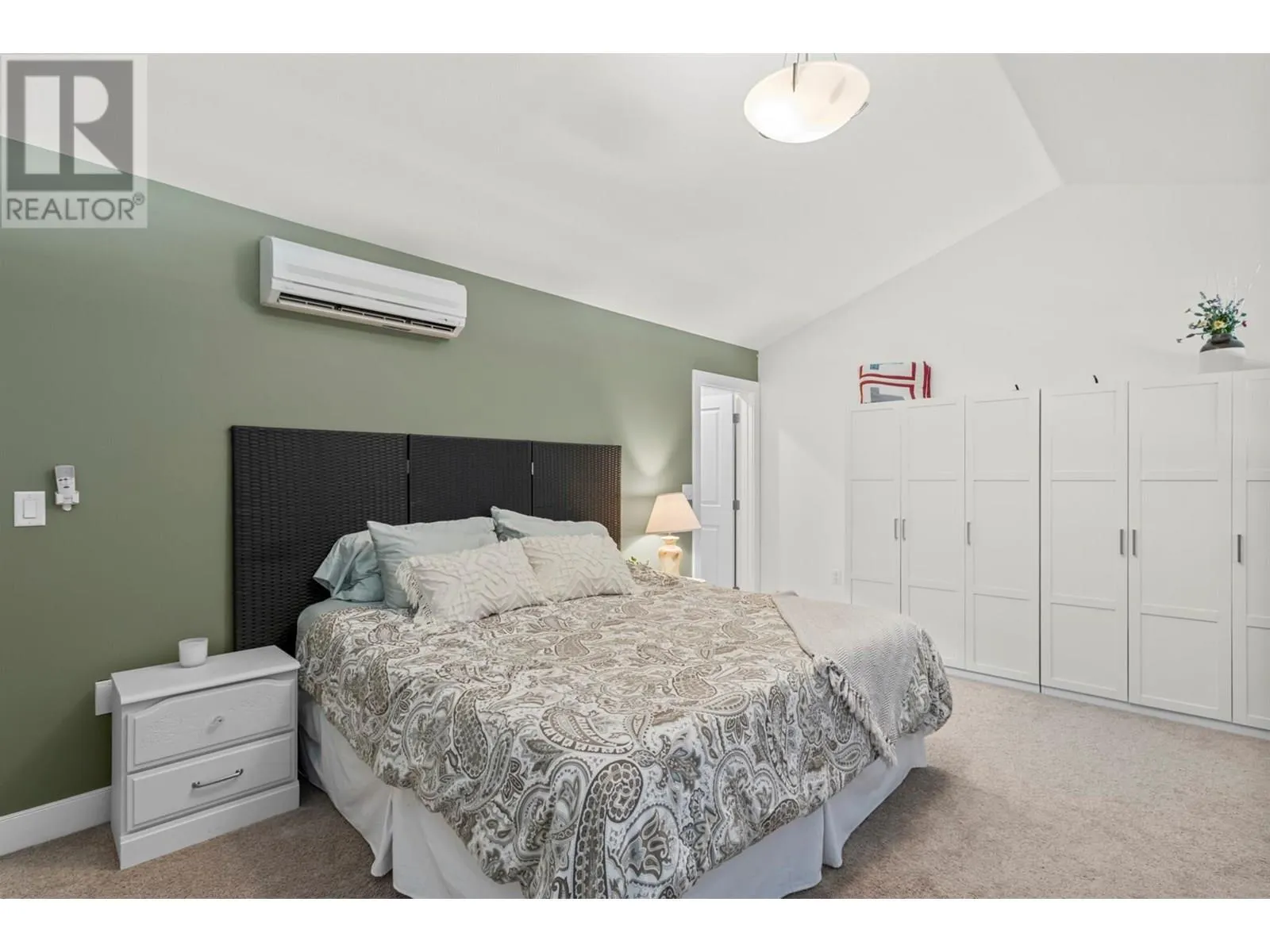 2802 Henstridge Road Unit# 9