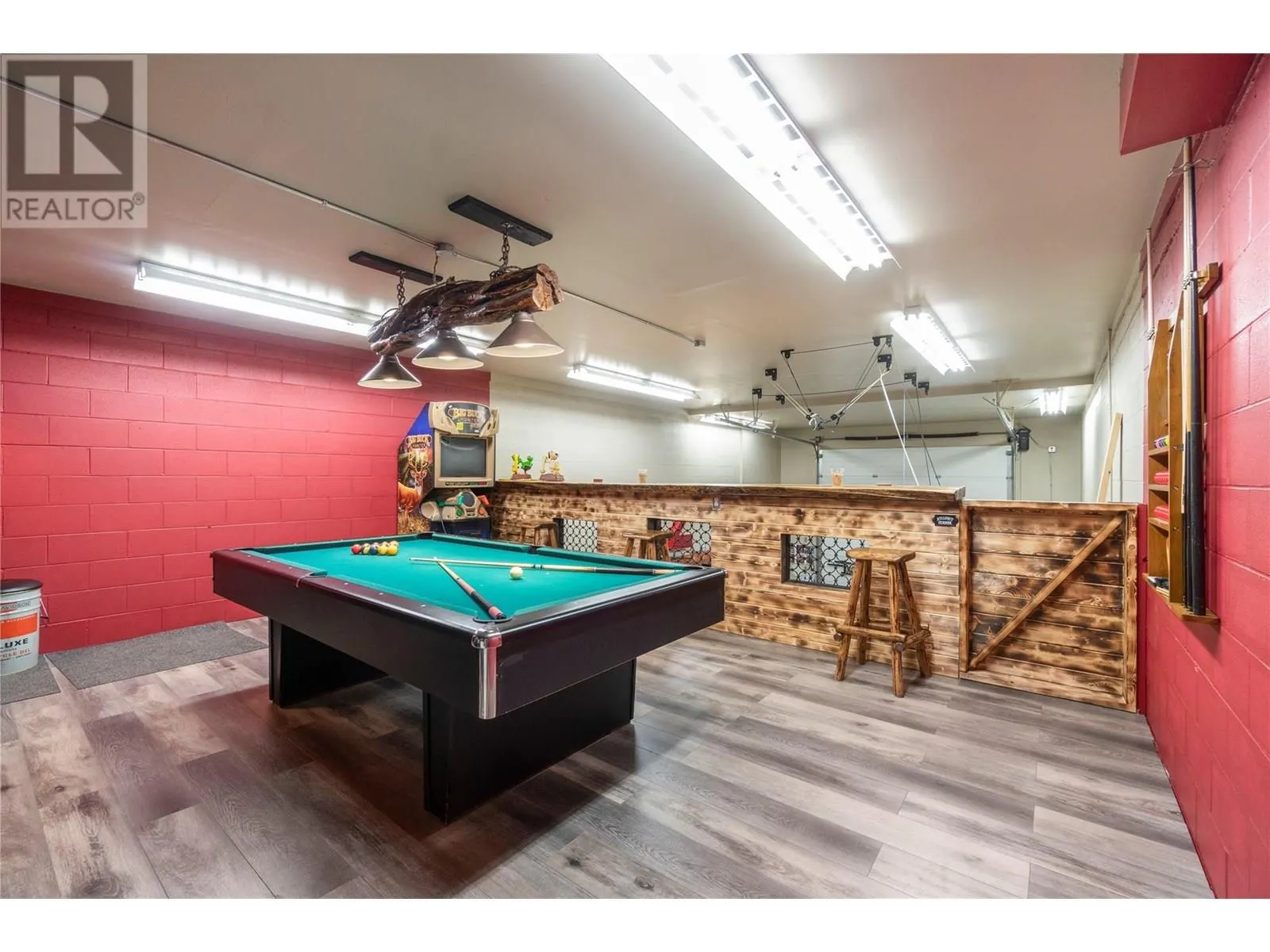 2802 Henstridge Road Unit# 9
