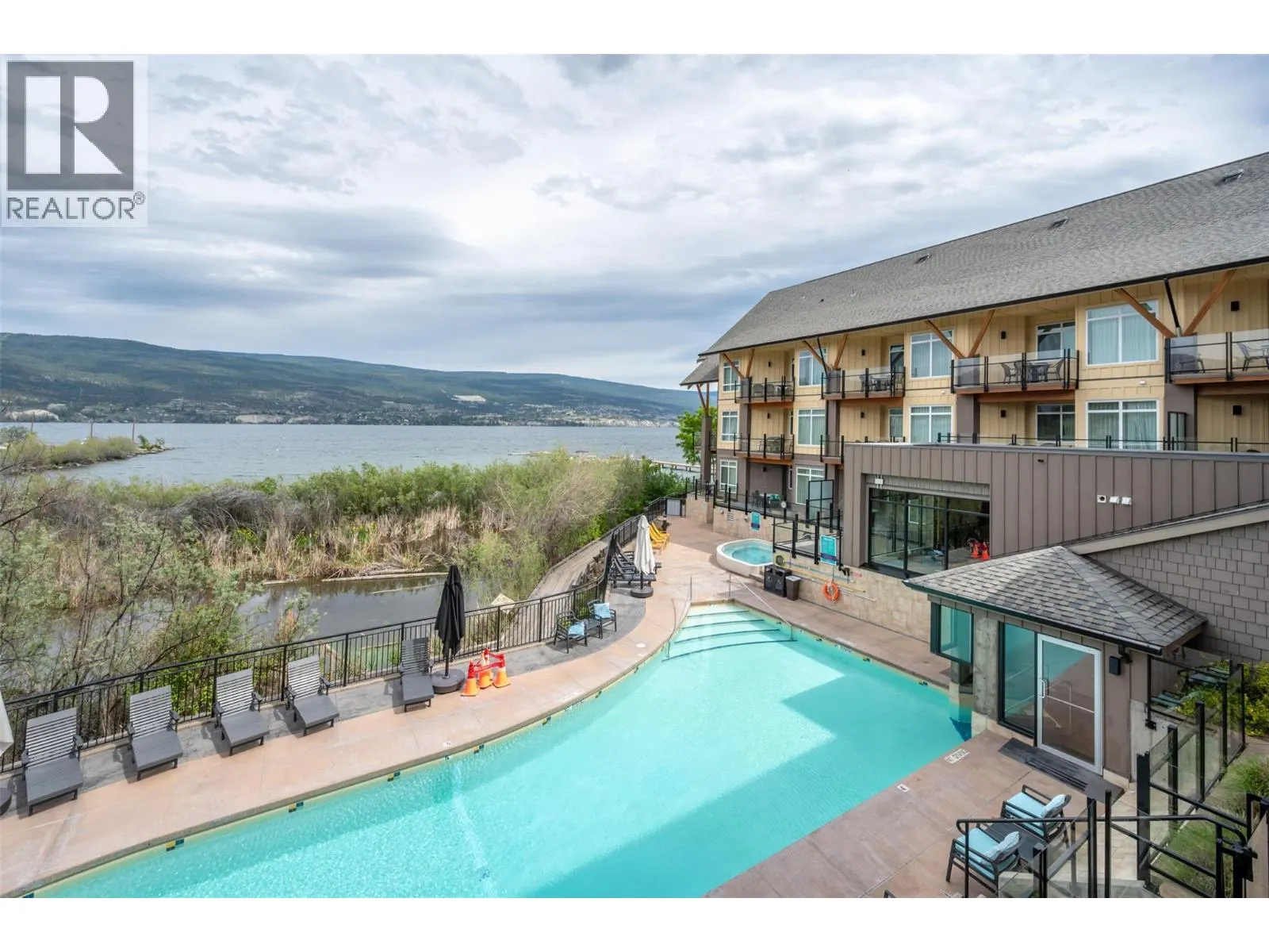 13011 Lakeshore Drive Unit# 238