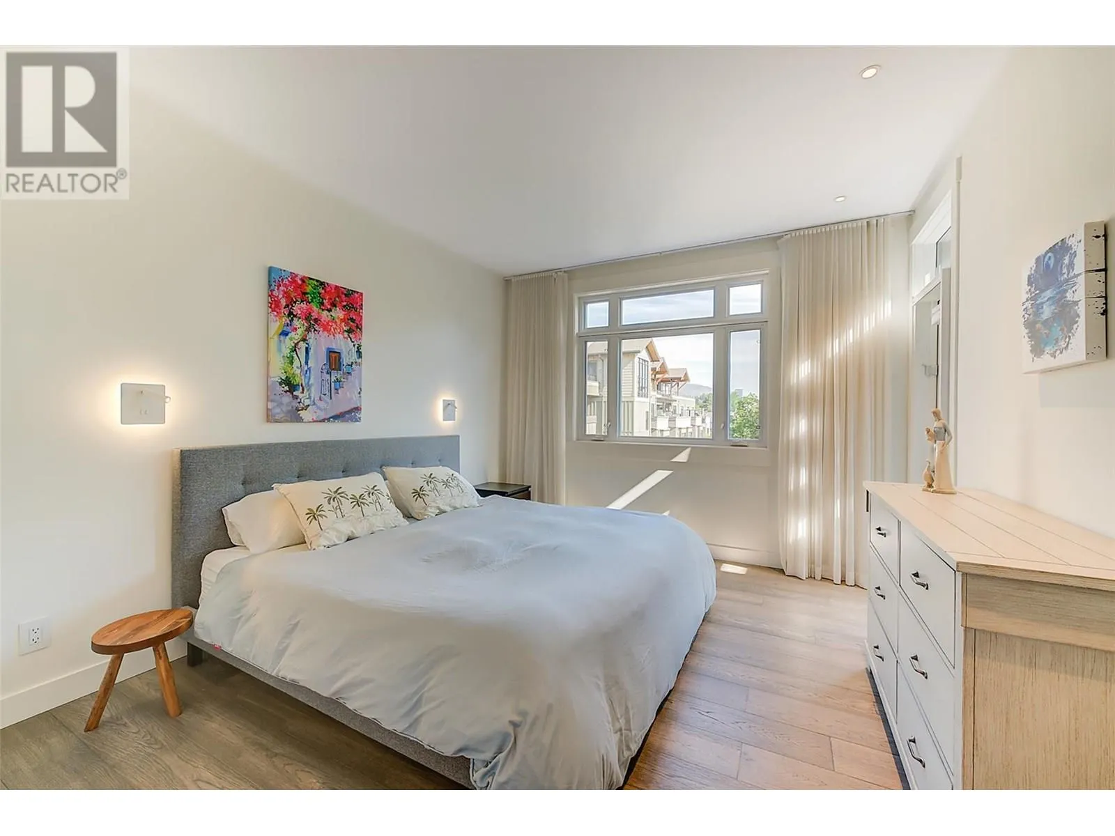 2901 Abbott Street Unit# 302
