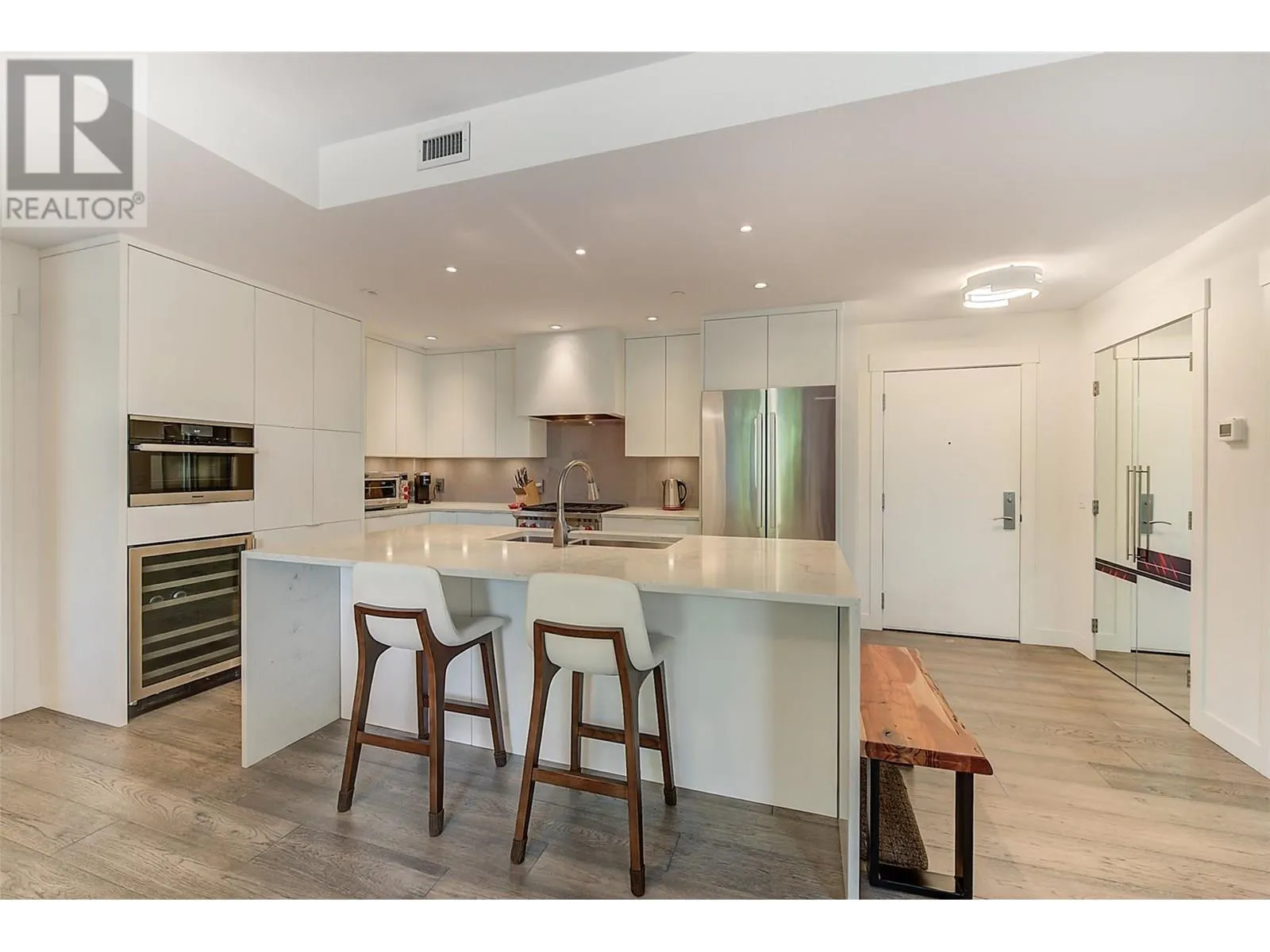 2901 Abbott Street Unit# 302