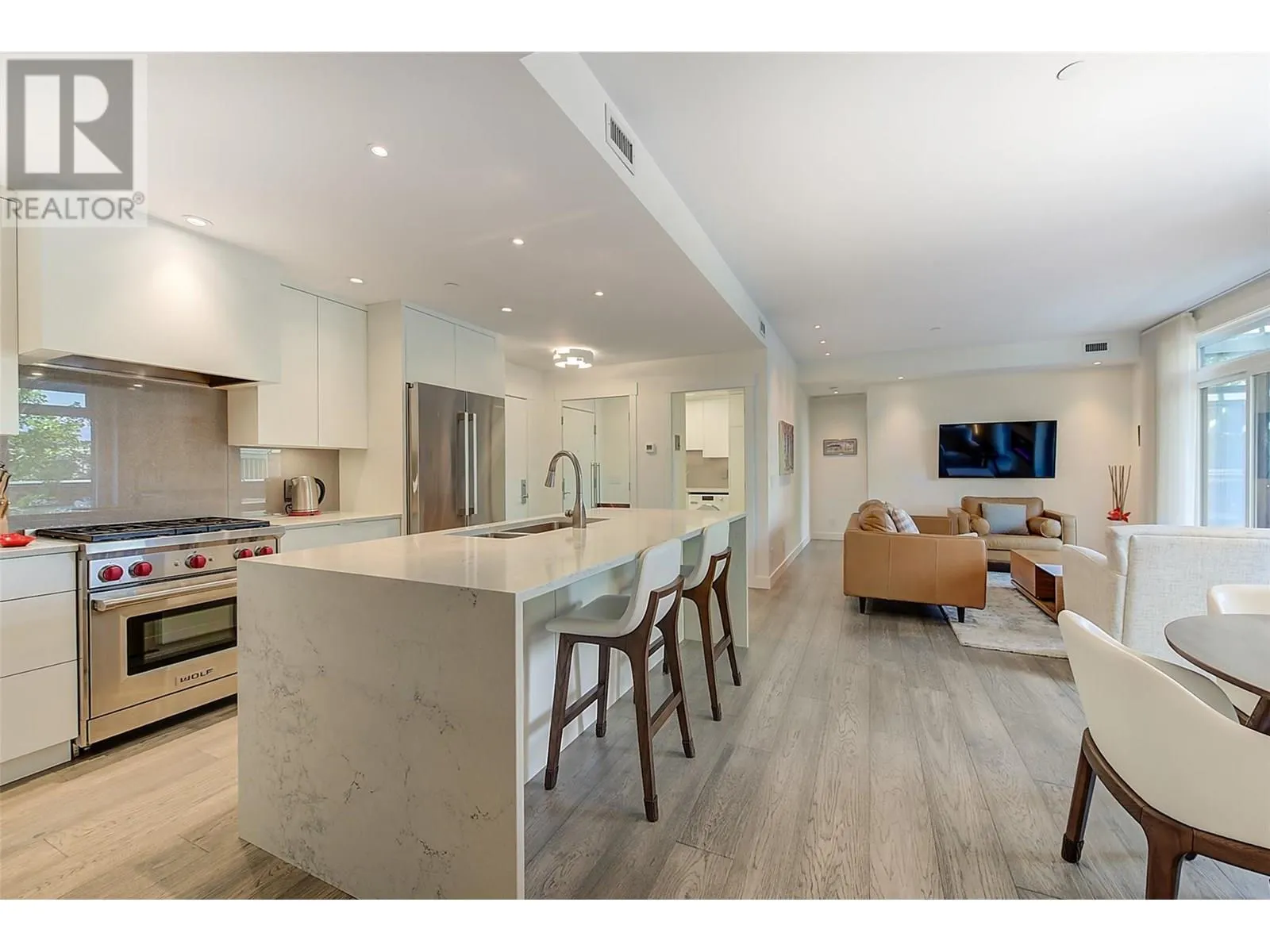 2901 Abbott Street Unit# 302