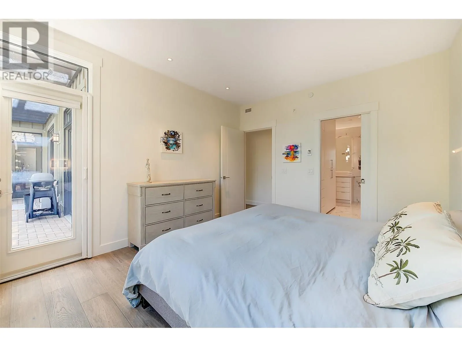 2901 Abbott Street Unit# 302