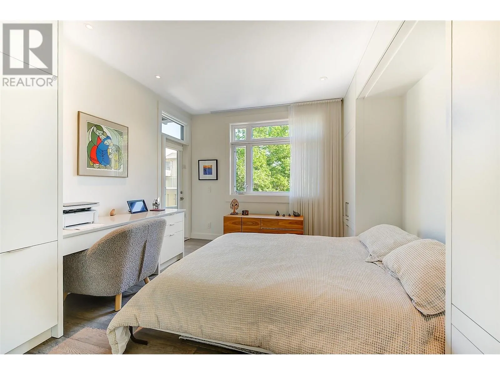 2901 Abbott Street Unit# 302