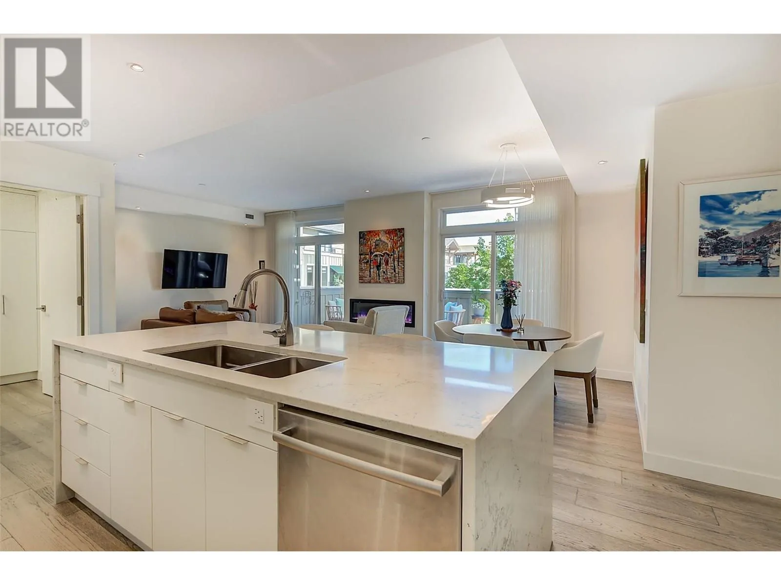 2901 Abbott Street Unit# 302
