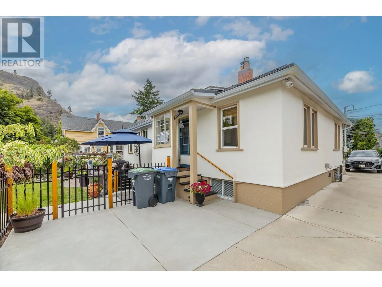 12411 Victoria Road S