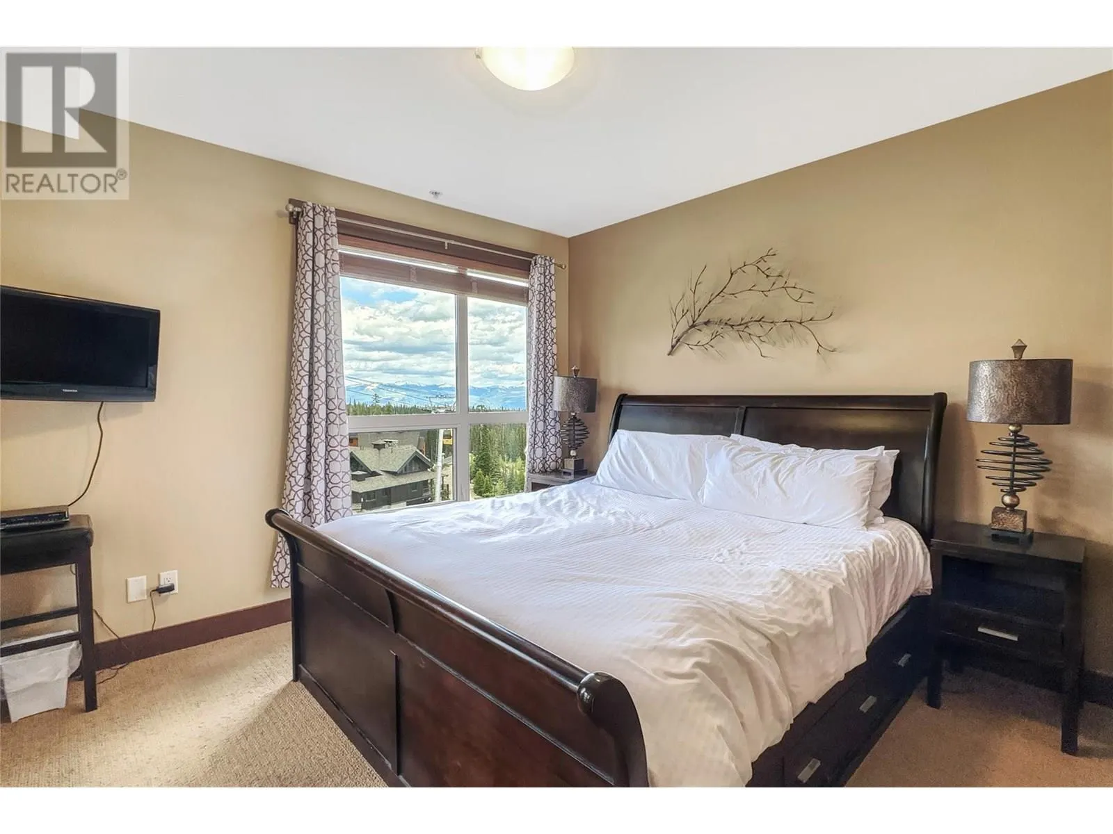 375 Raven Ridge Road Unit# 101C