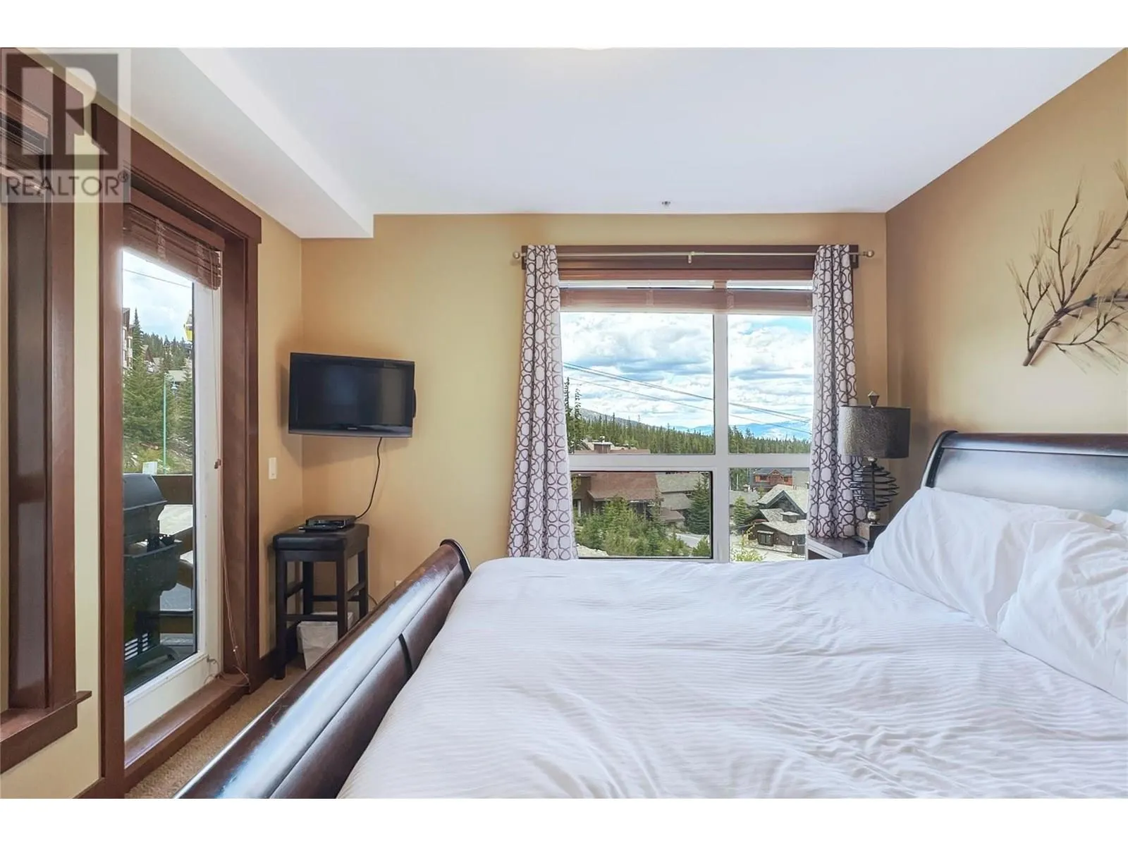 375 Raven Ridge Road Unit# 101C
