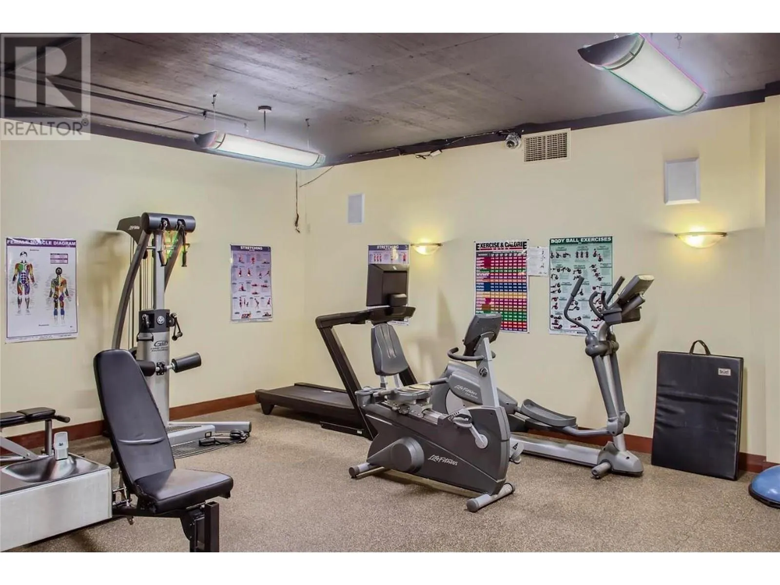 375 Raven Ridge Road Unit# 101C