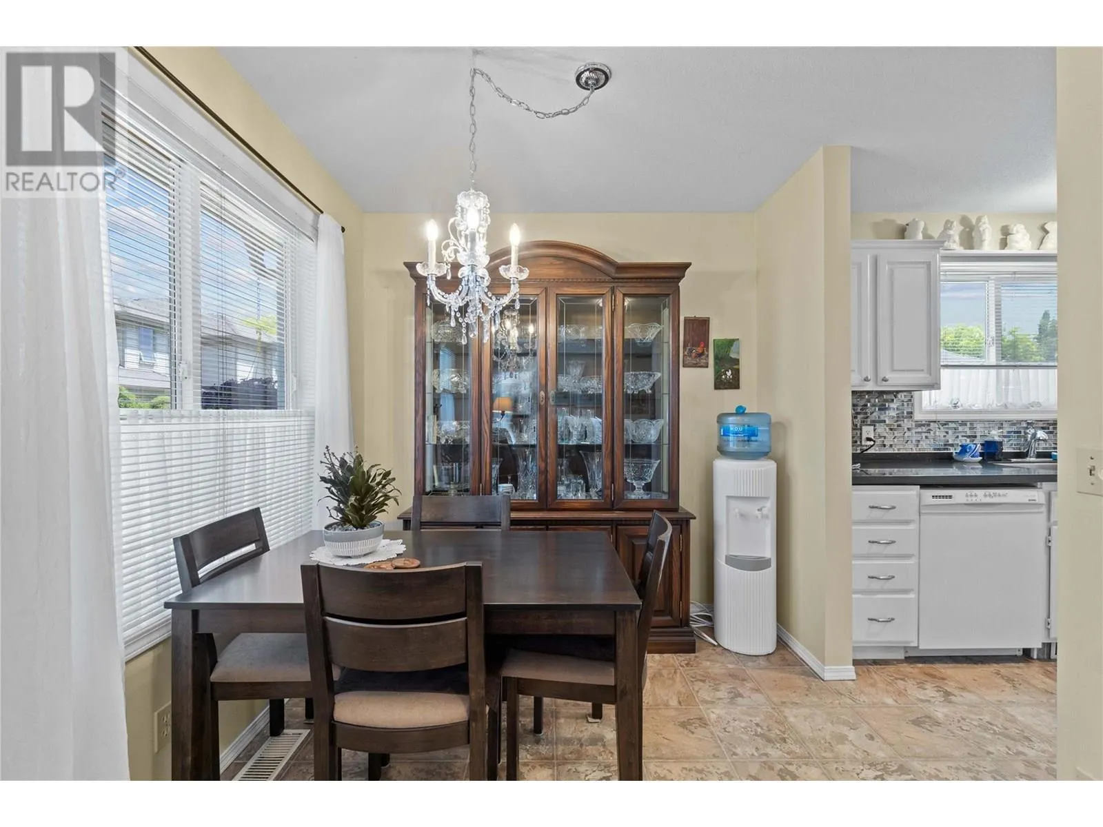 111 Harbourfront Drive NW Unit# 11