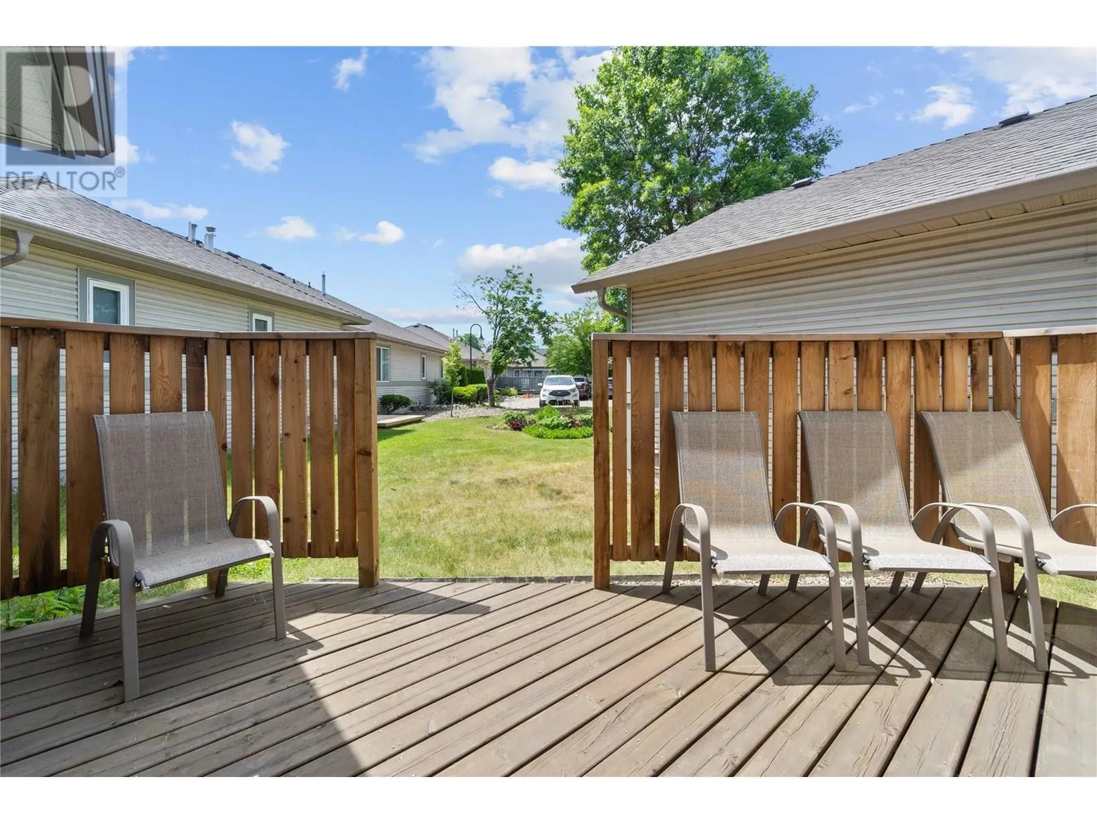 111 Harbourfront Drive NW Unit# 11