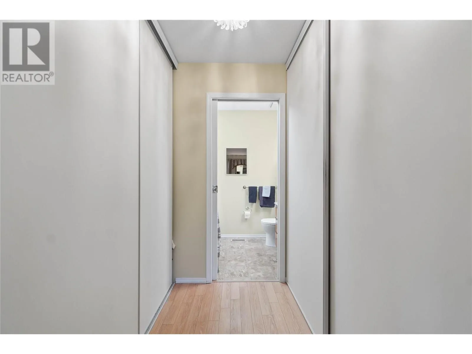 111 Harbourfront Drive NW Unit# 11