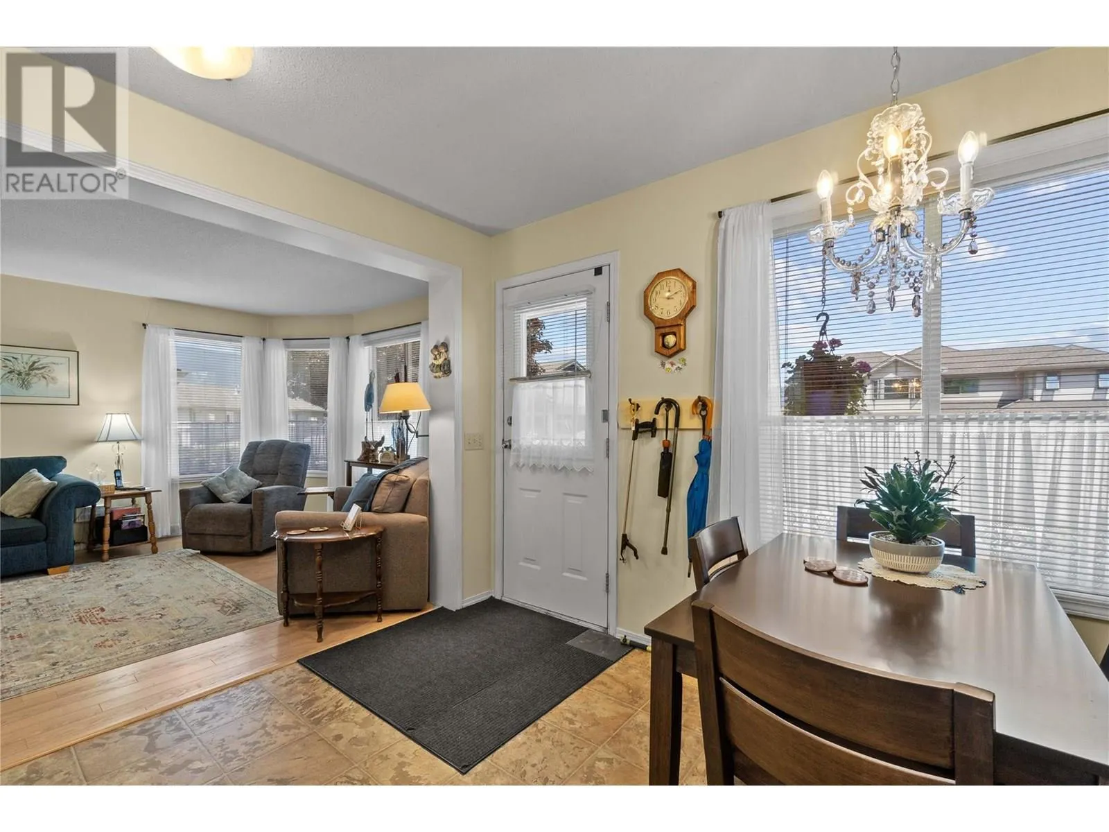 111 Harbourfront Drive NW Unit# 11
