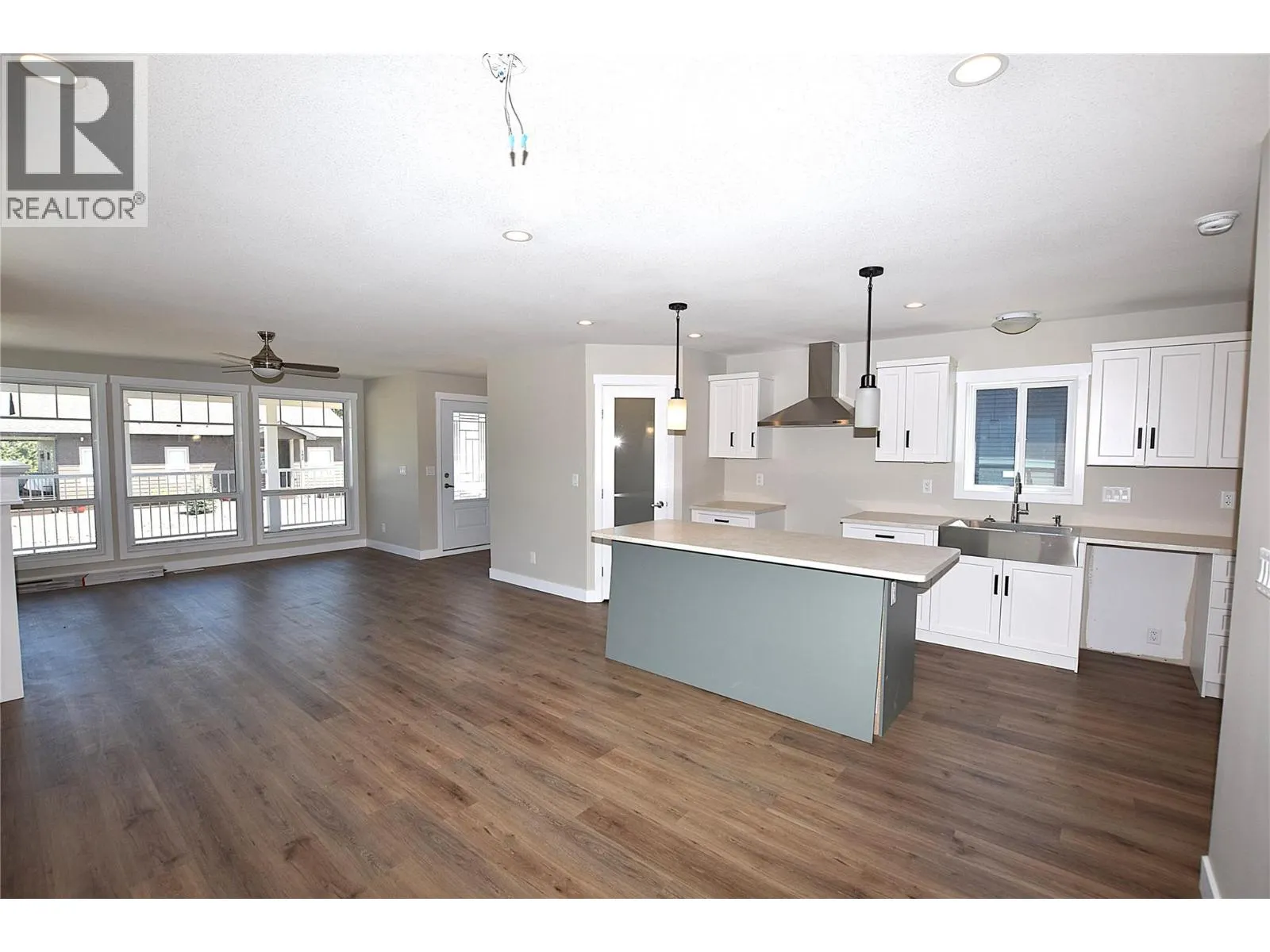 9510 Highway 97 Unit# 194