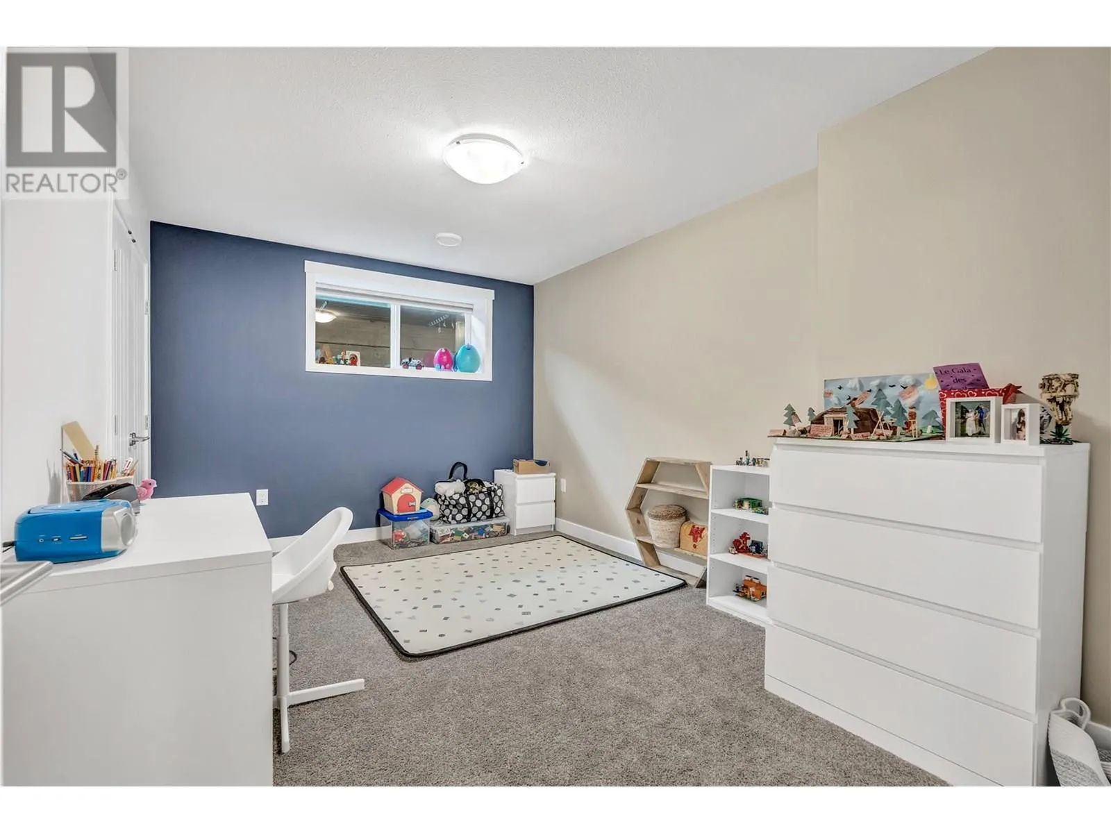 121 Sendero Crescent
