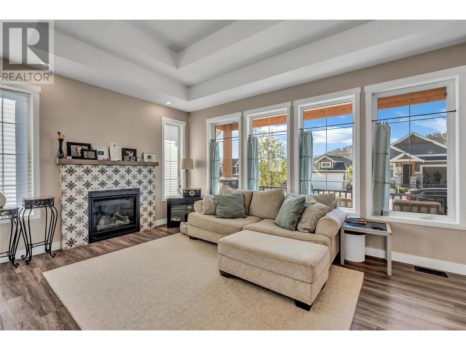 121 Sendero Crescent