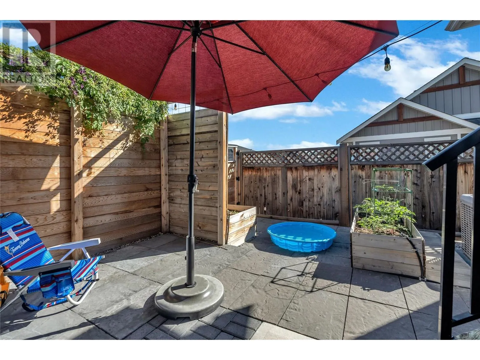 121 Sendero Crescent