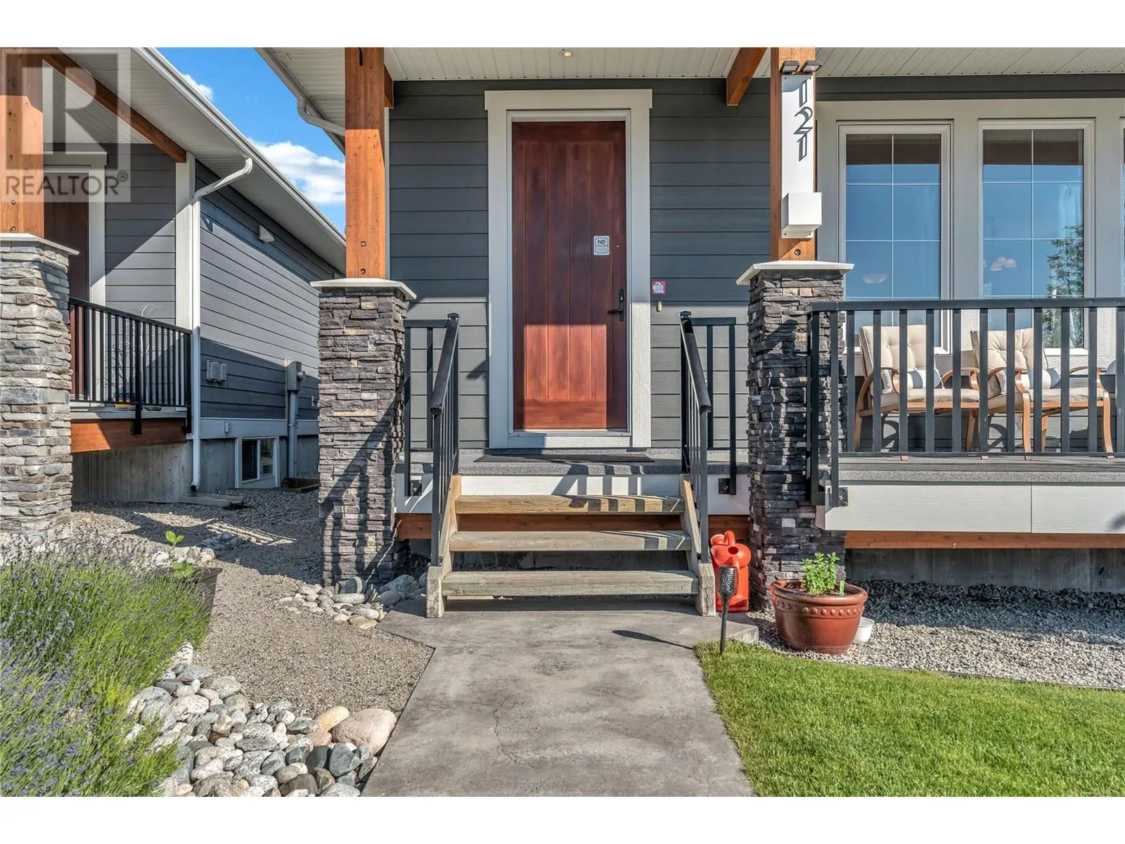 121 Sendero Crescent