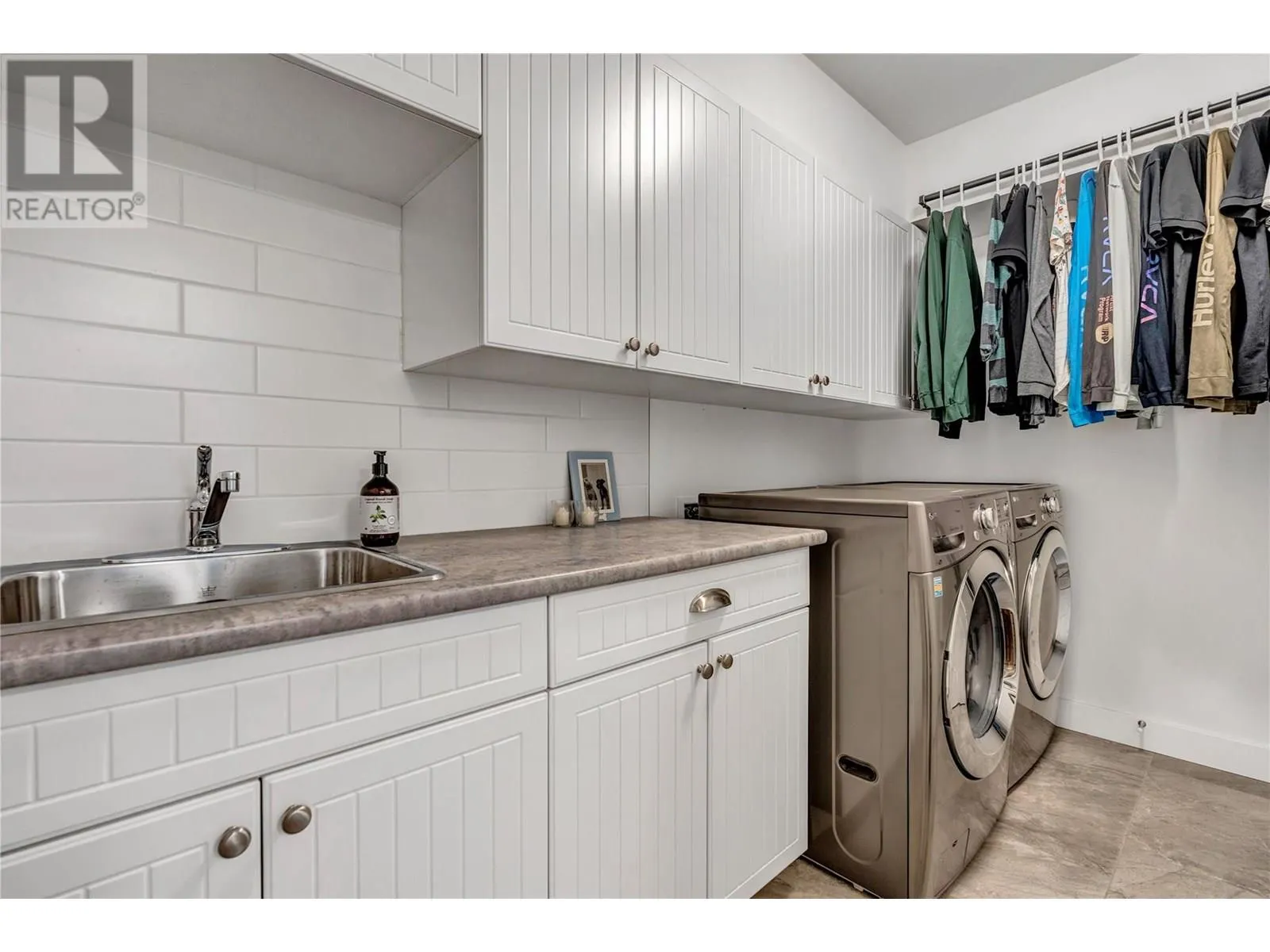 121 Sendero Crescent