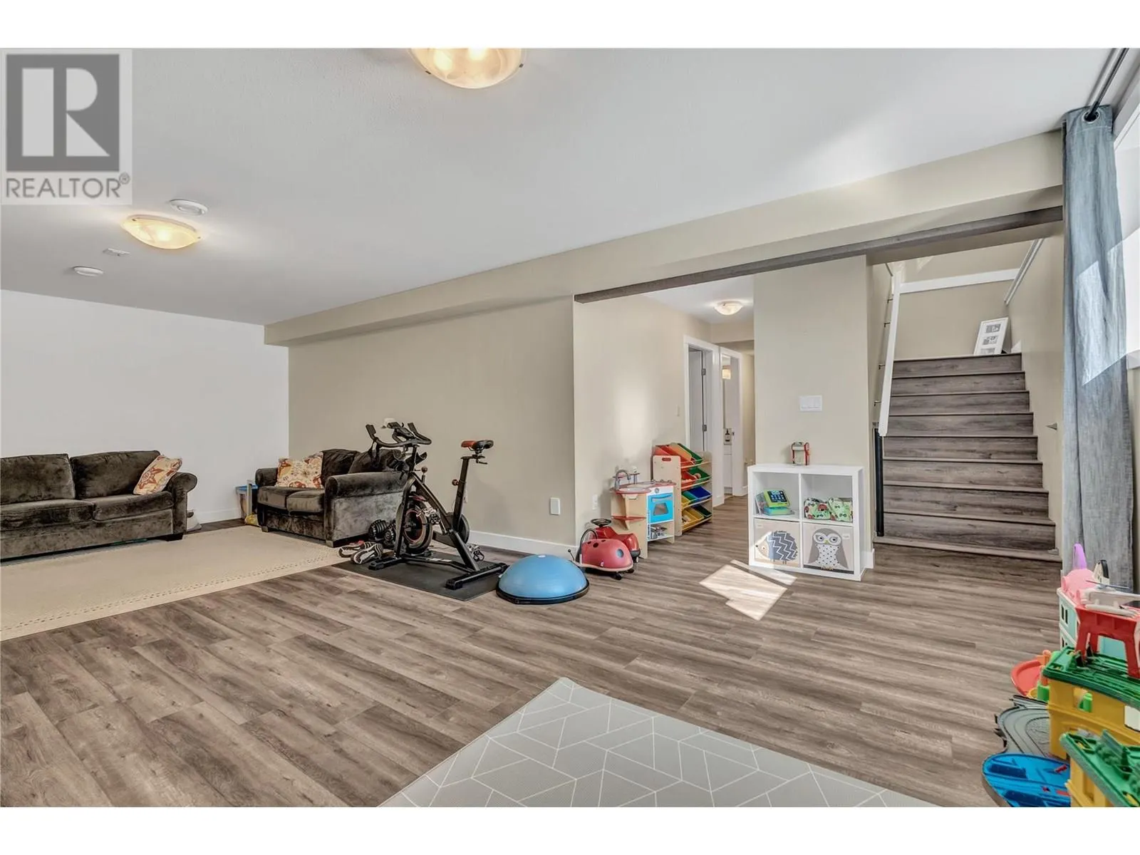 121 Sendero Crescent
