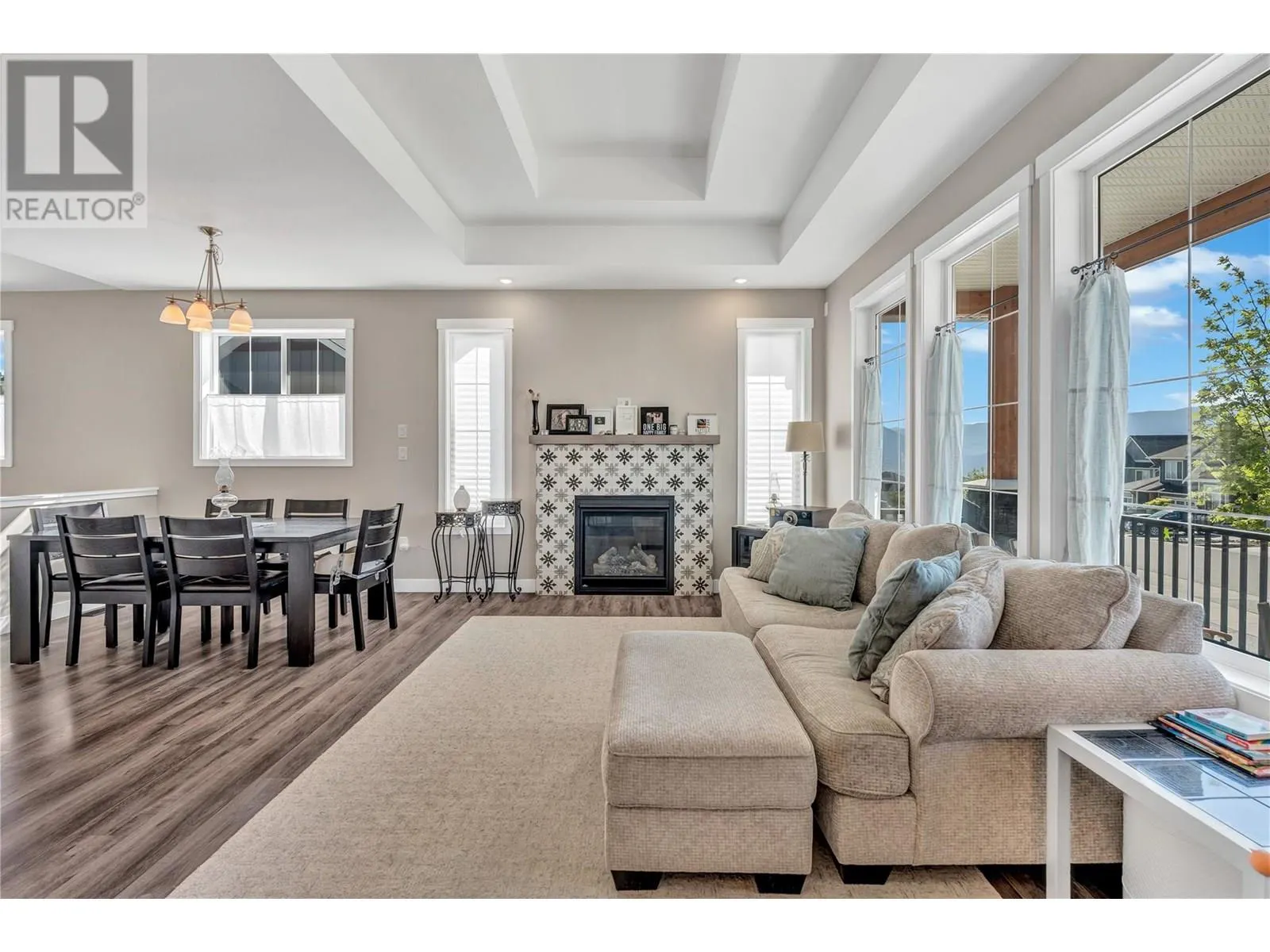 121 Sendero Crescent