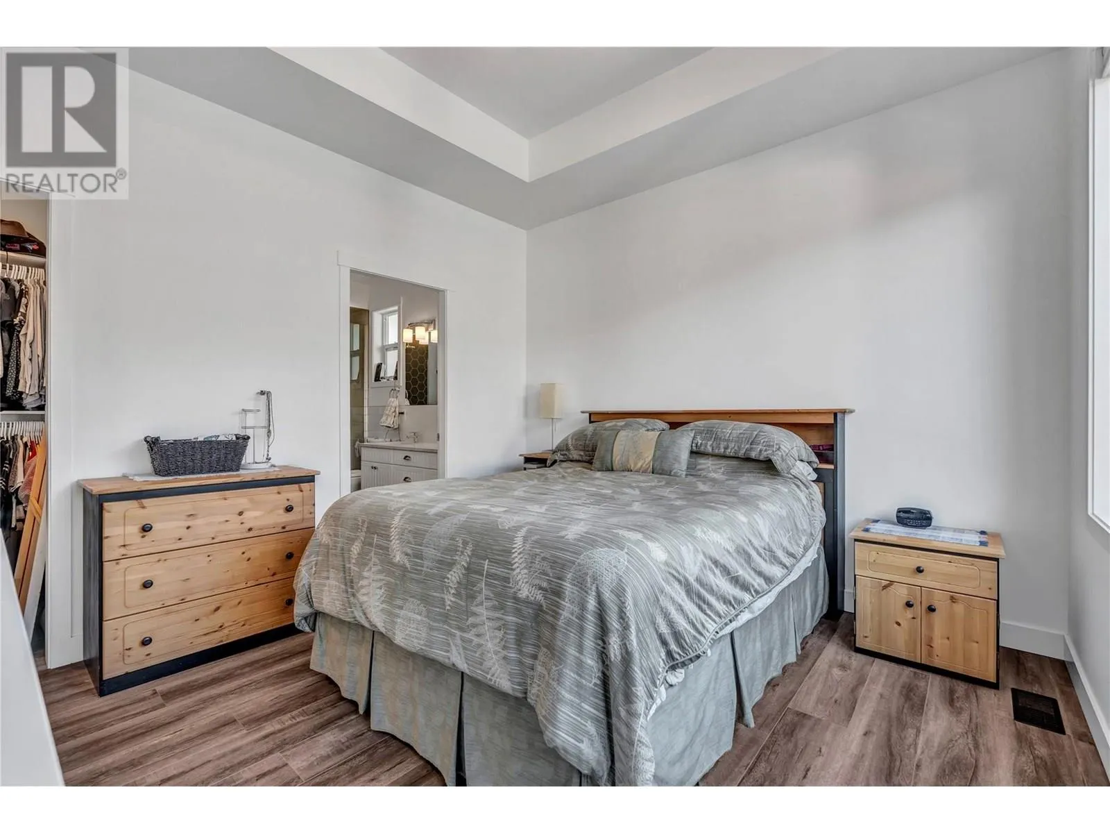 121 Sendero Crescent