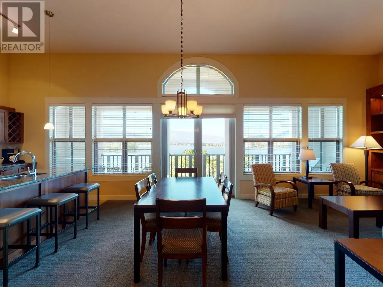 4200 LAKESHORE Drive Unit# 320