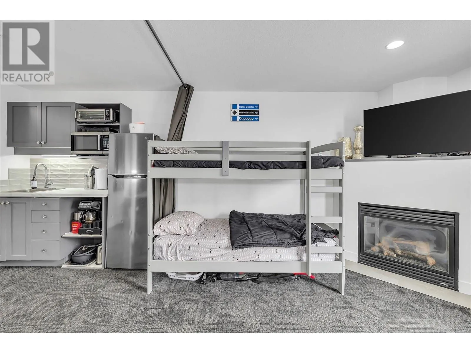 5340 Big White Road Unit# 209
